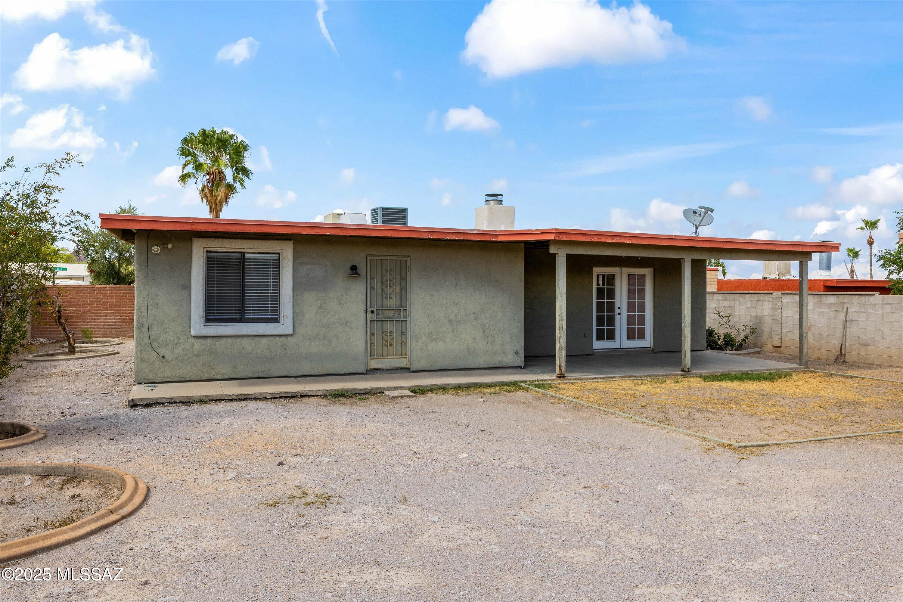 3063 W Paseo De Las Aves