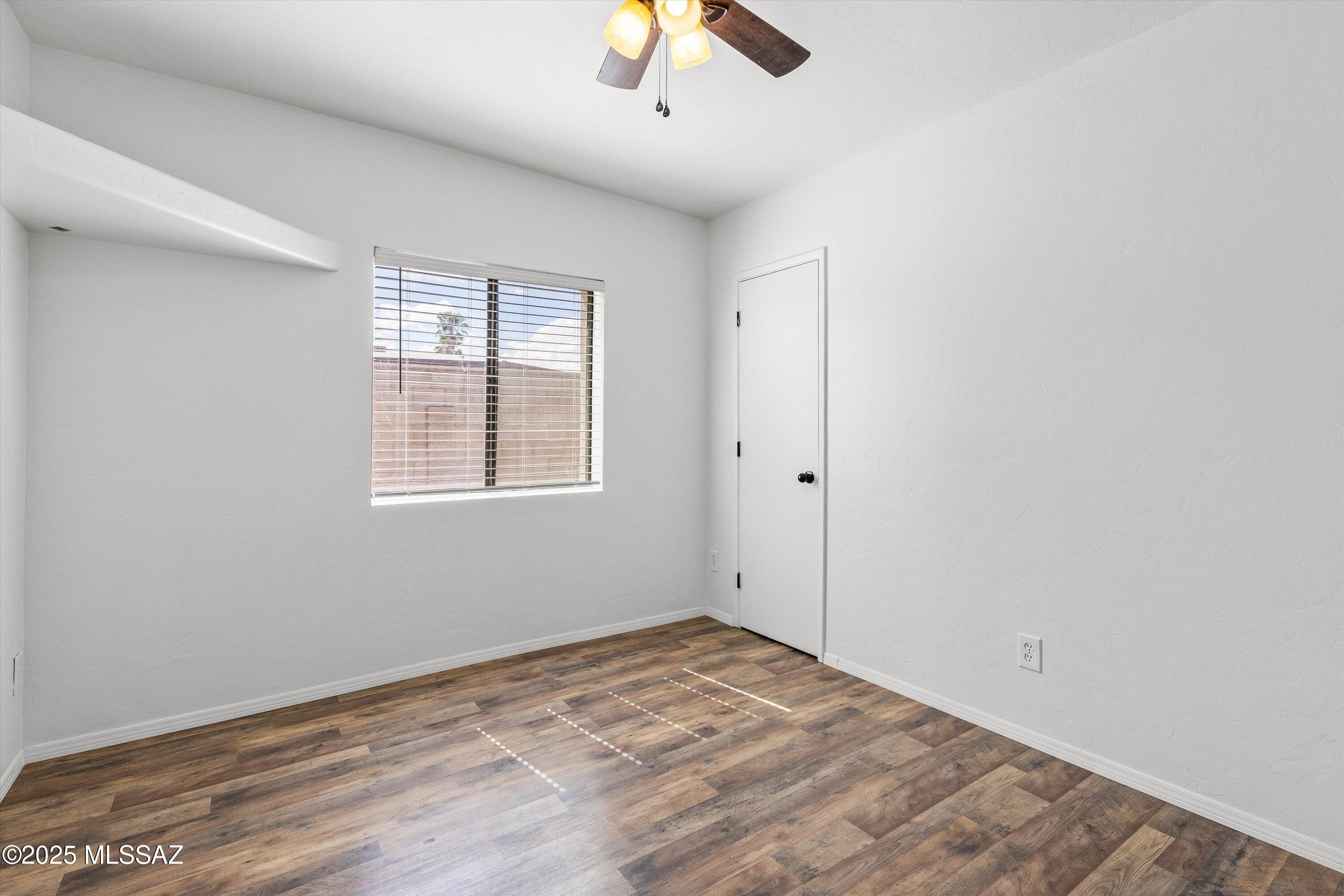 3063 W Paseo De Las Aves