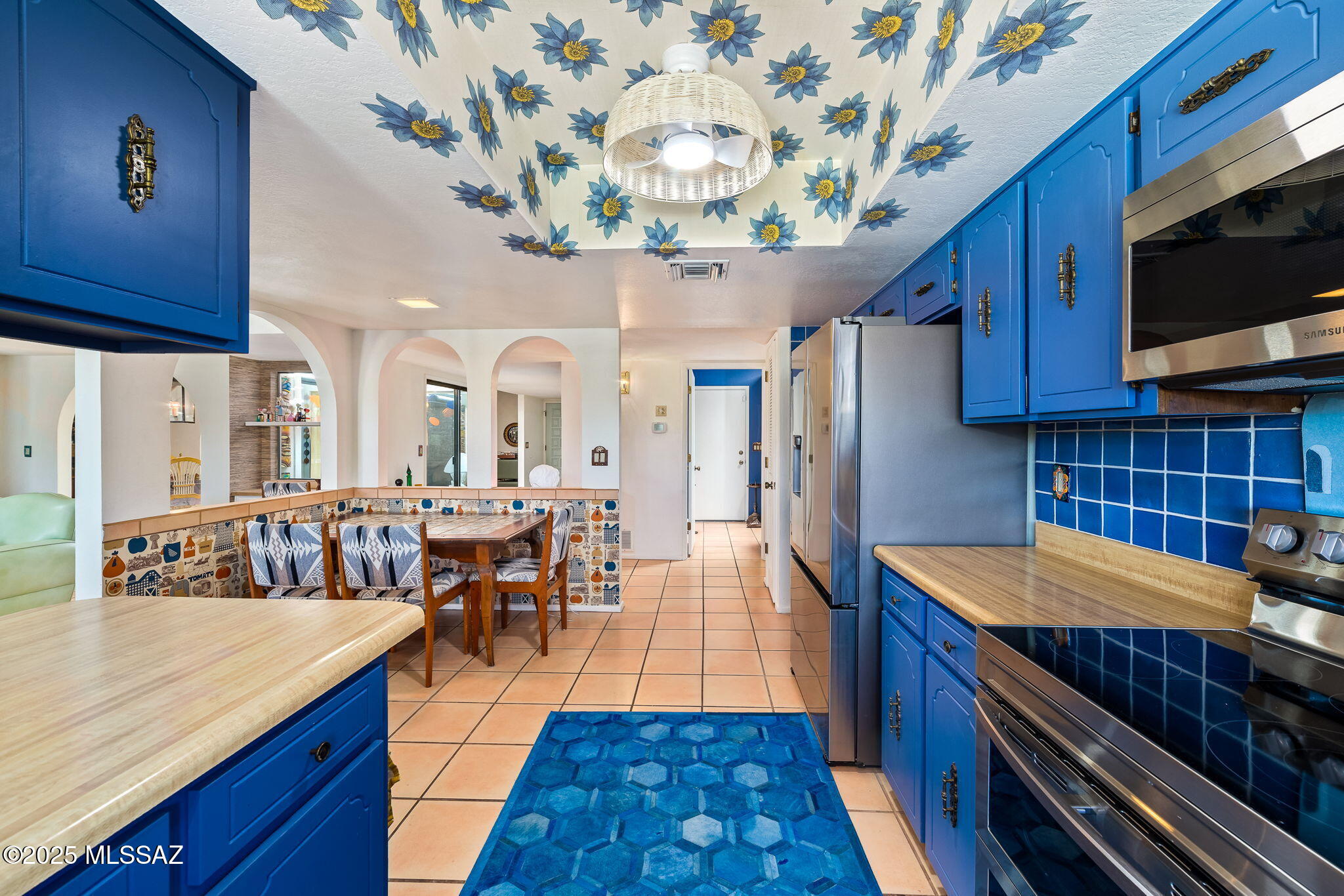 925 N Smoketree Circle