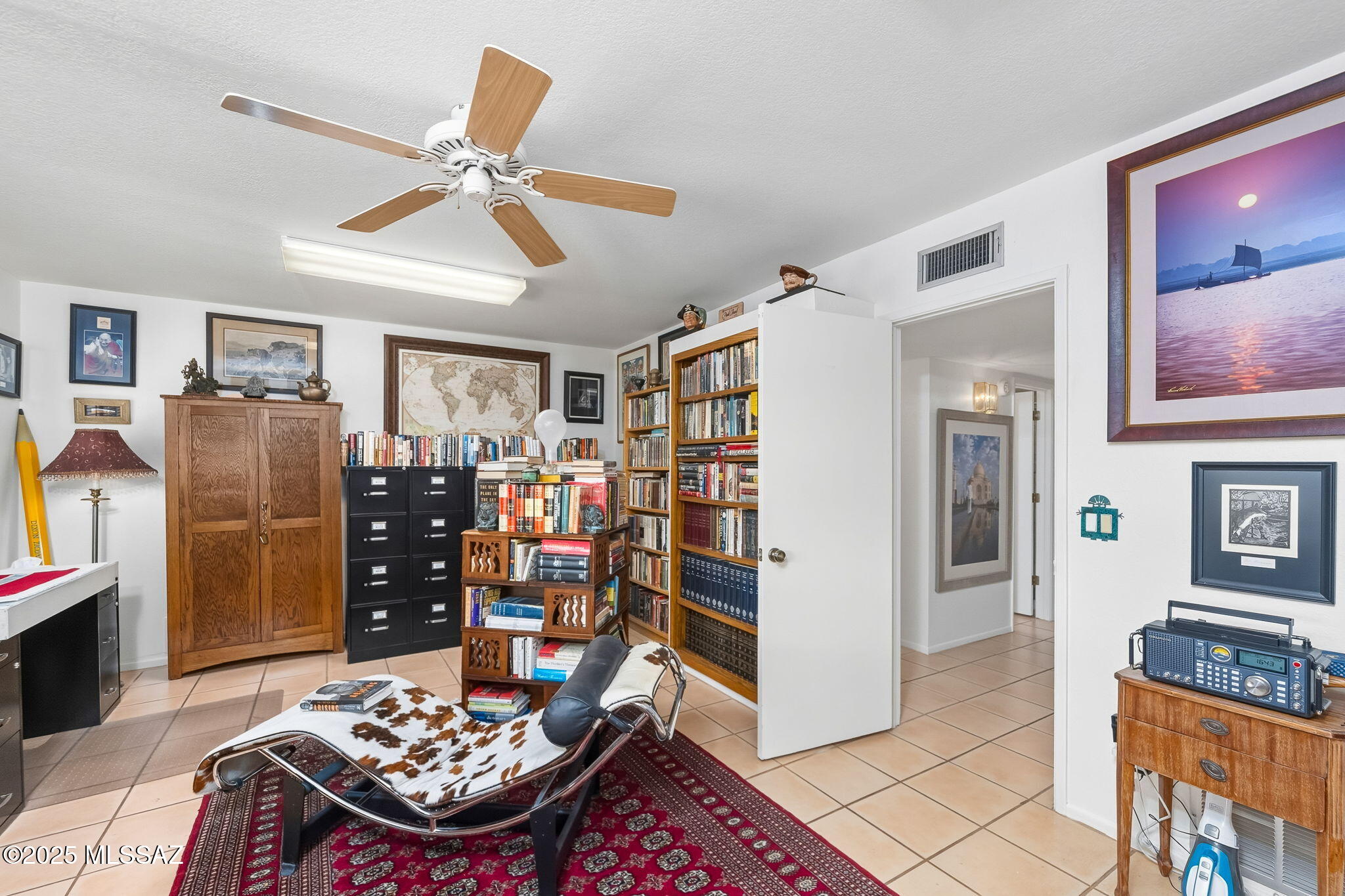 925 N Smoketree Circle