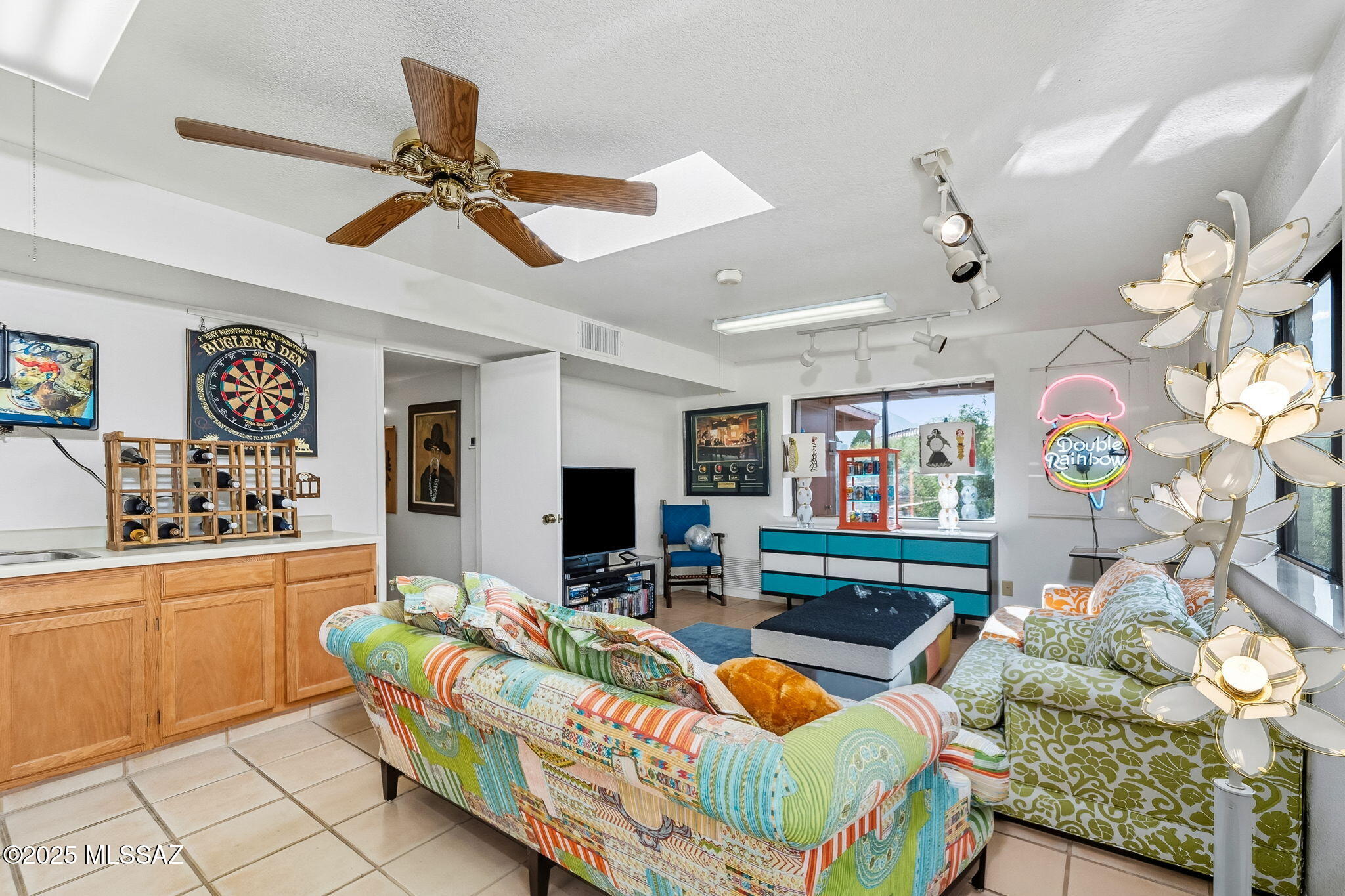 925 N Smoketree Circle