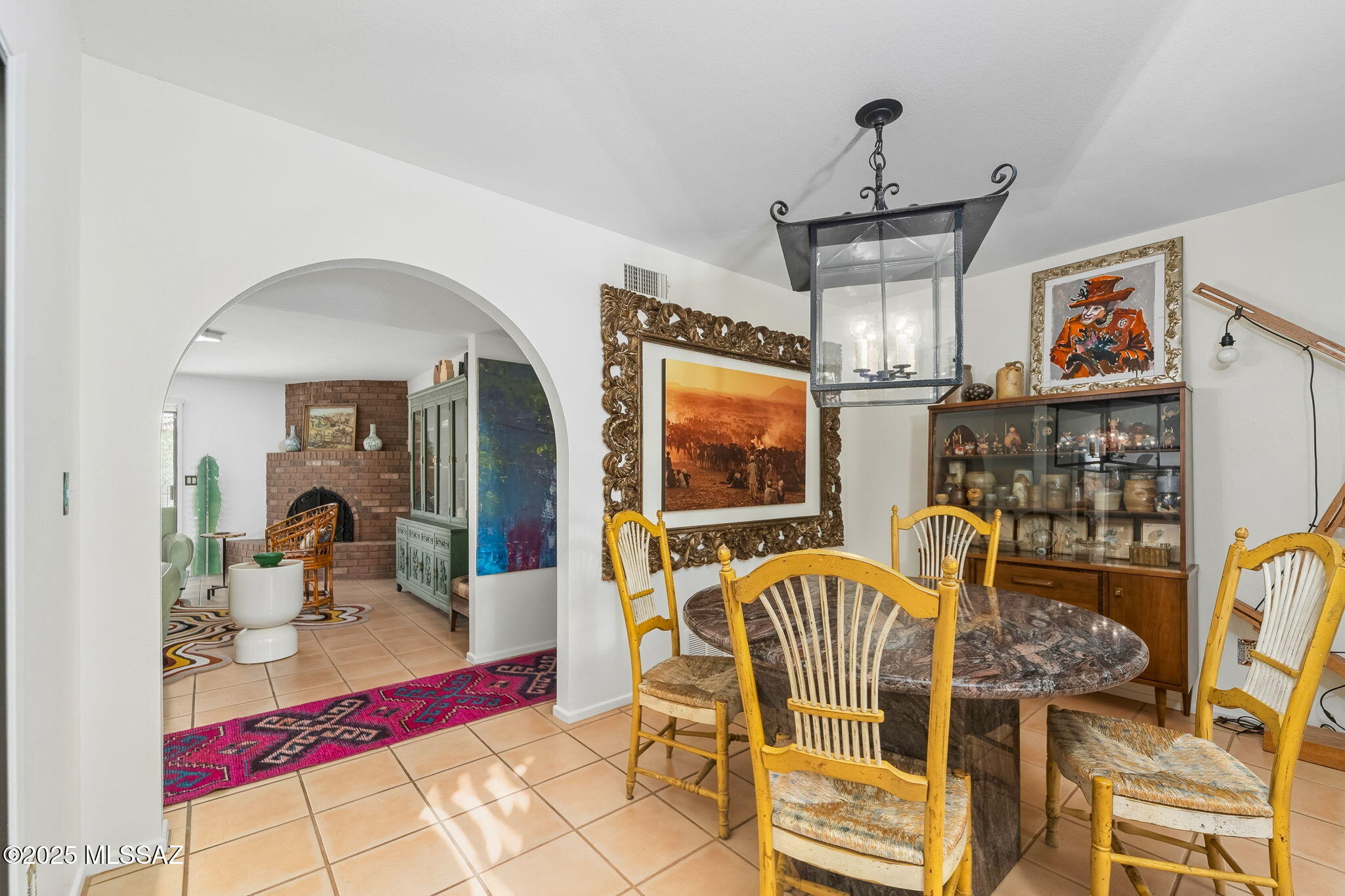 925 N Smoketree Circle