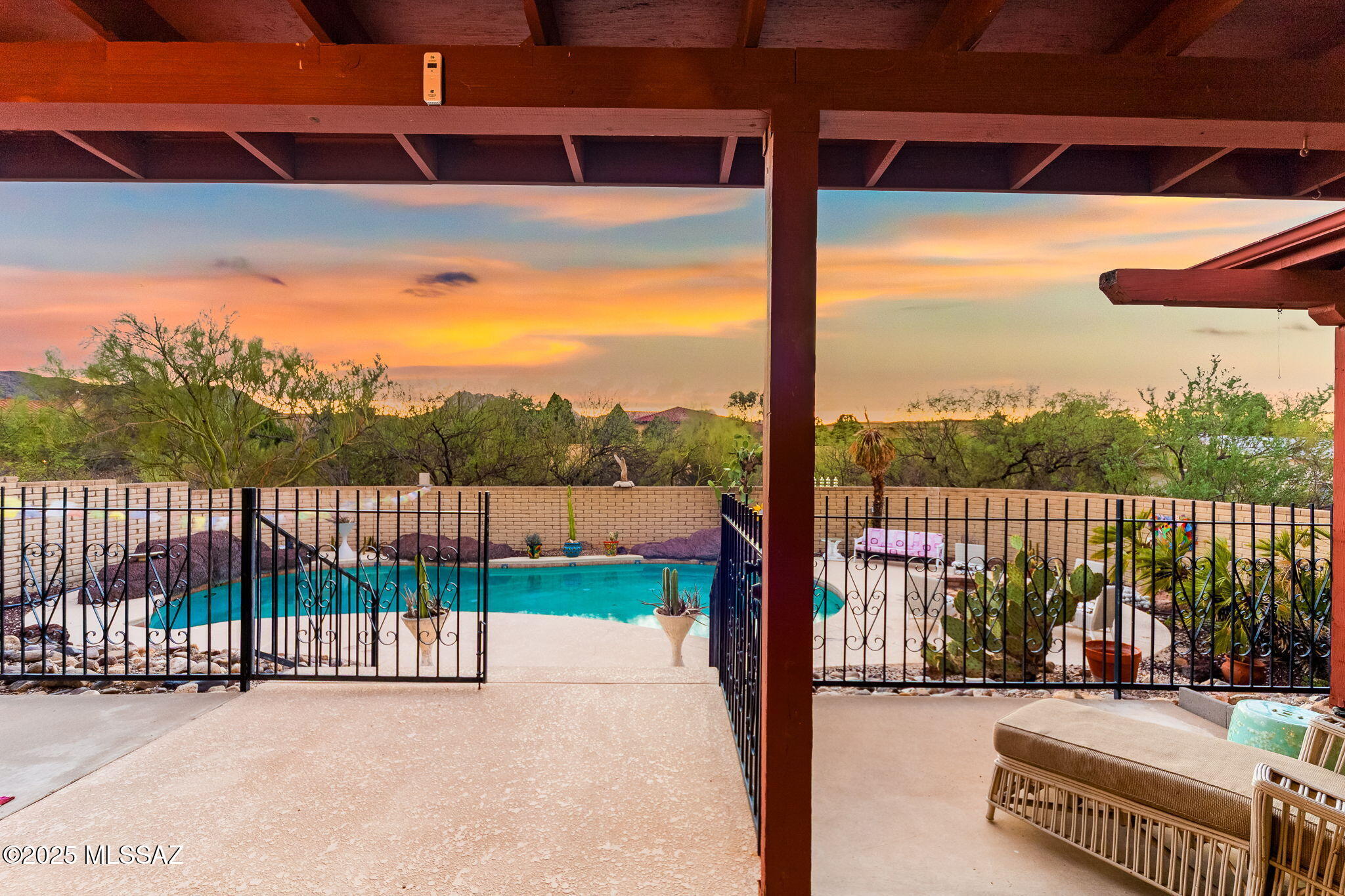 925 N Smoketree Circle