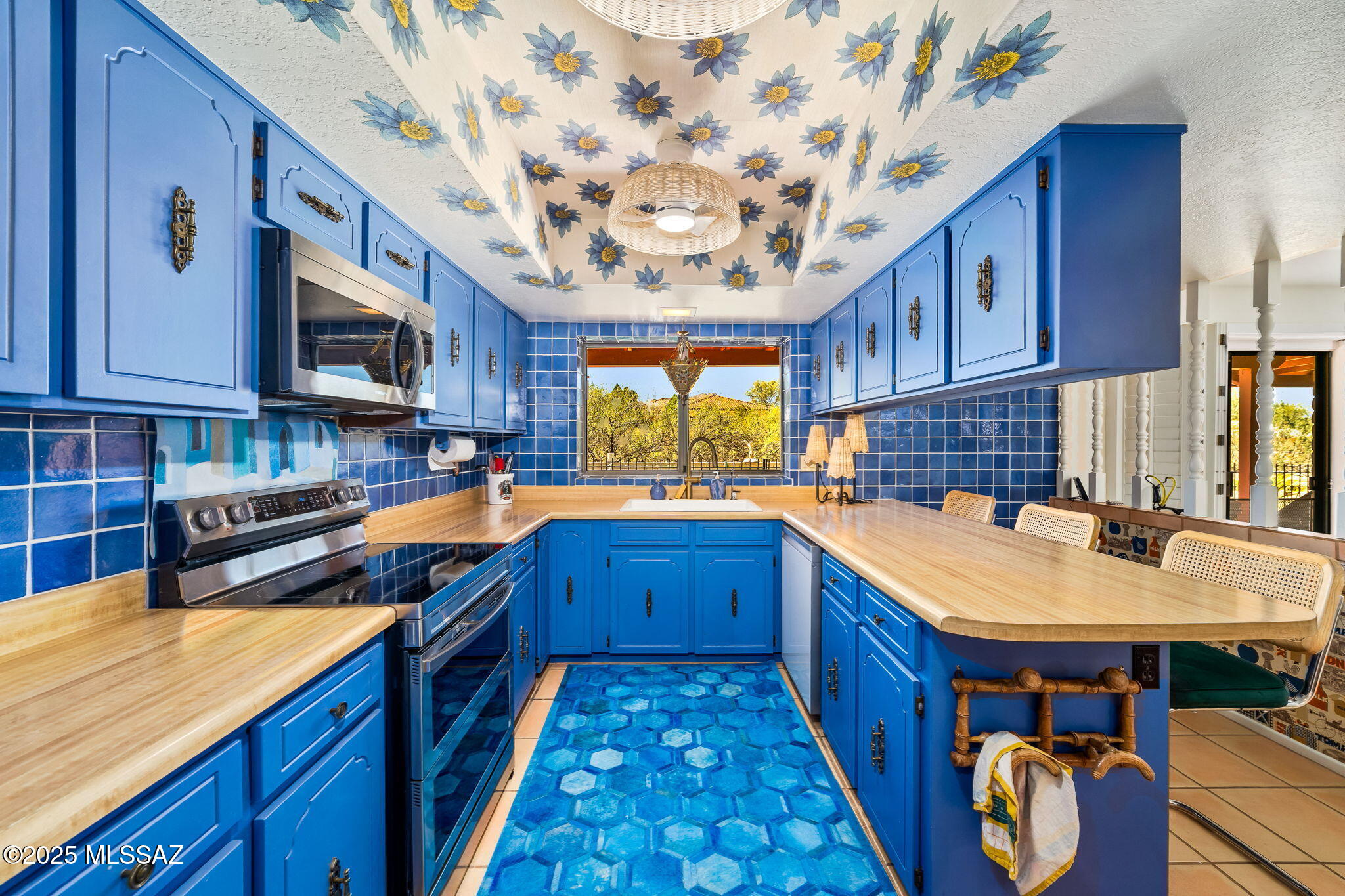 925 N Smoketree Circle