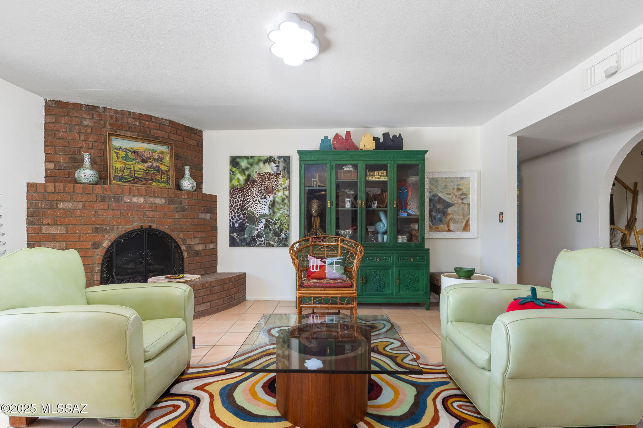 925 N Smoketree Circle