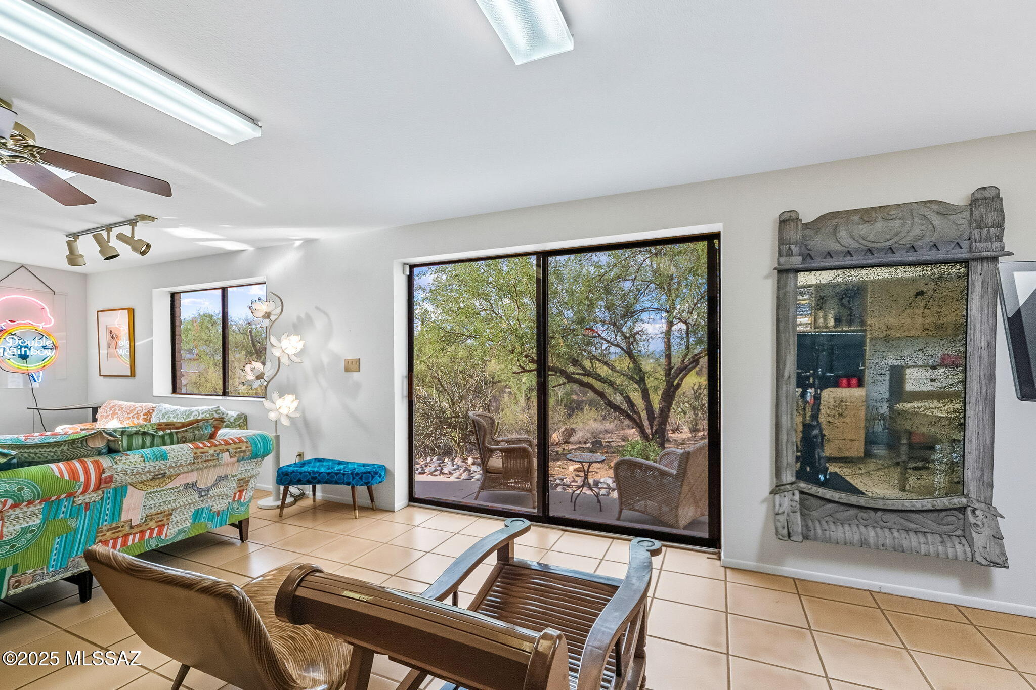 925 N Smoketree Circle