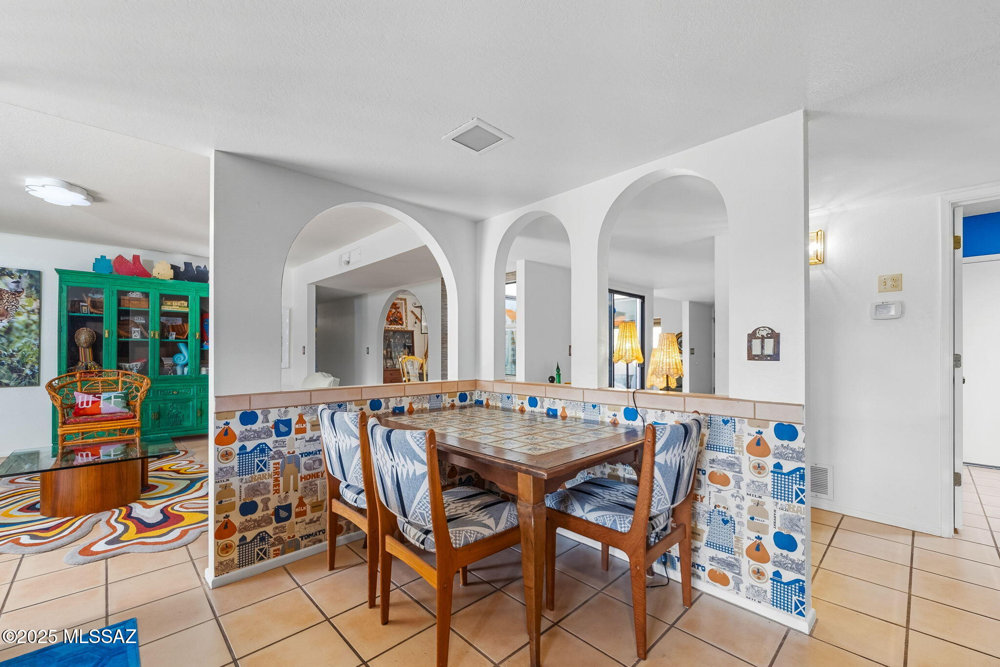 925 N Smoketree Circle