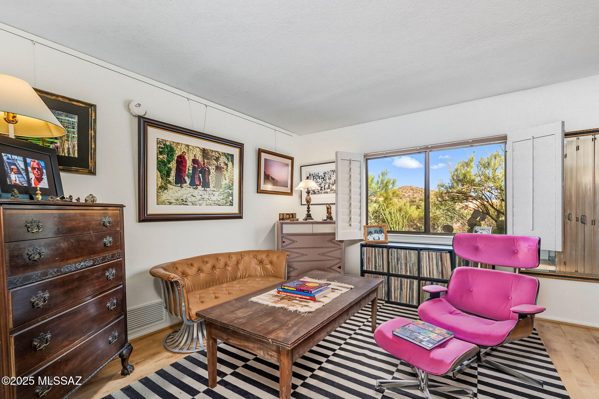 925 N Smoketree Circle