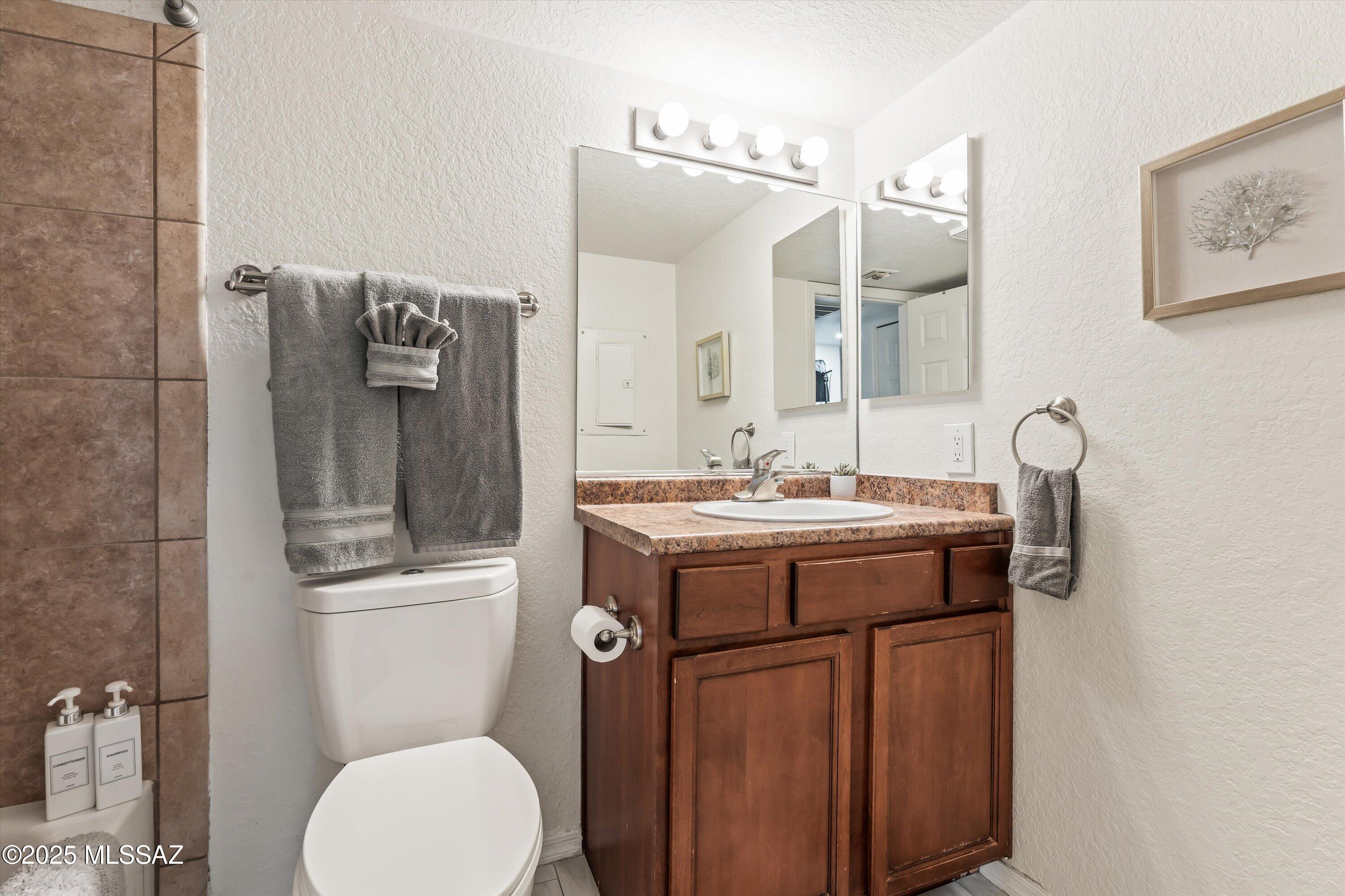 5800 N Kolb Lane Unit: 1104