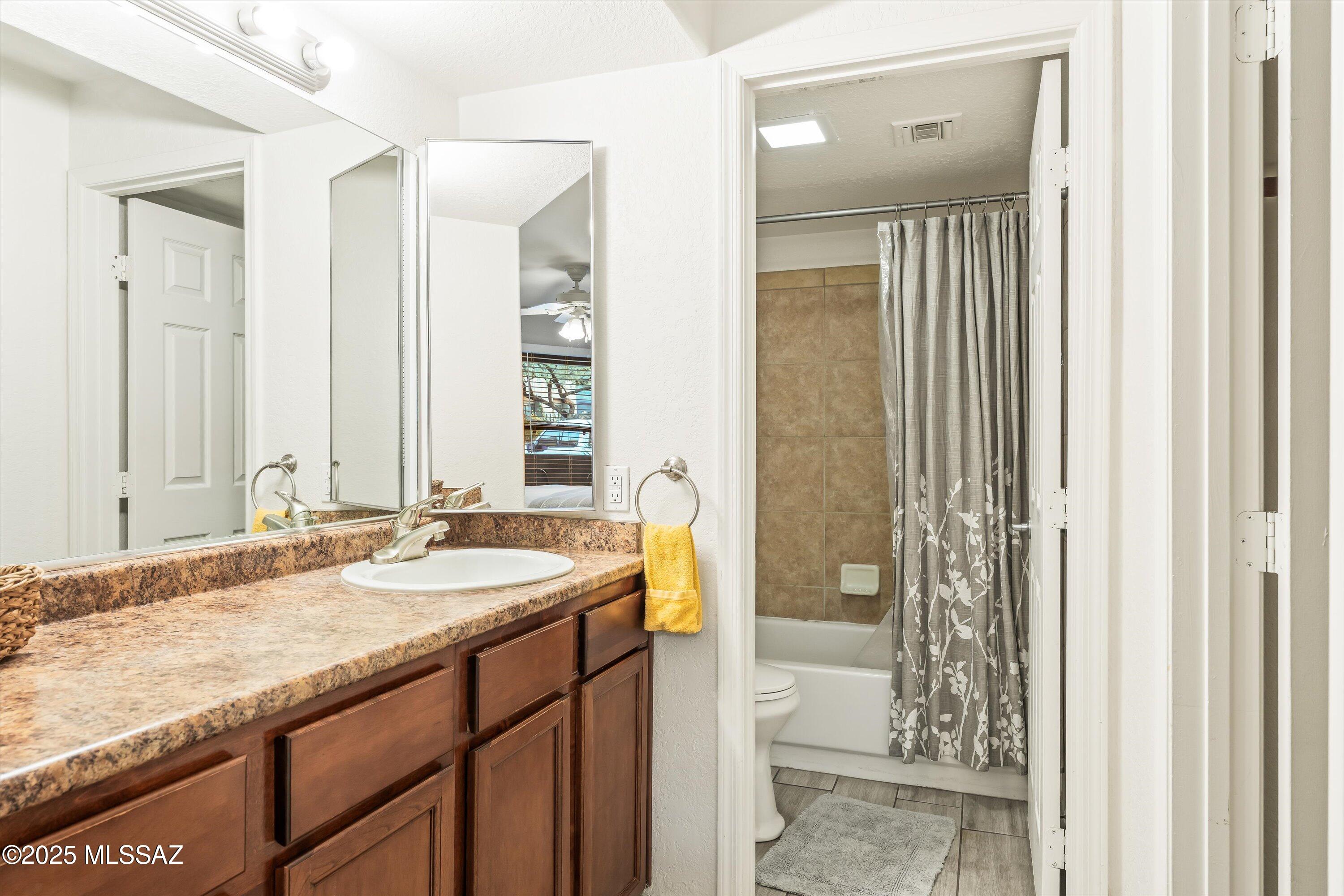 5800 N Kolb Lane Unit: 1104