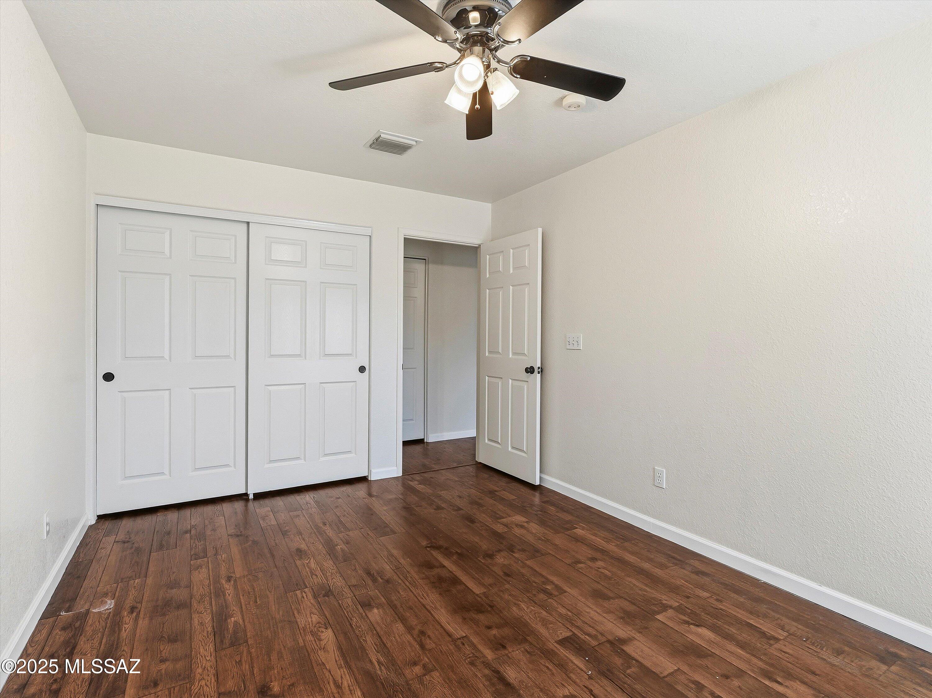 10317 N Mineral Spring Lane