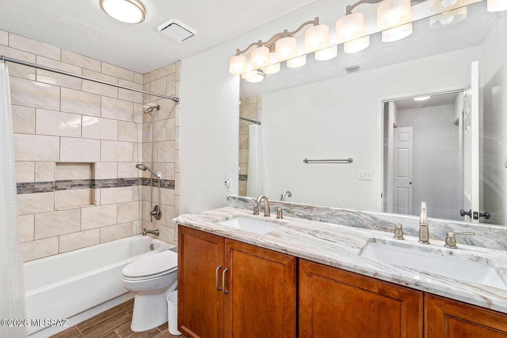 10317 N Mineral Spring Lane