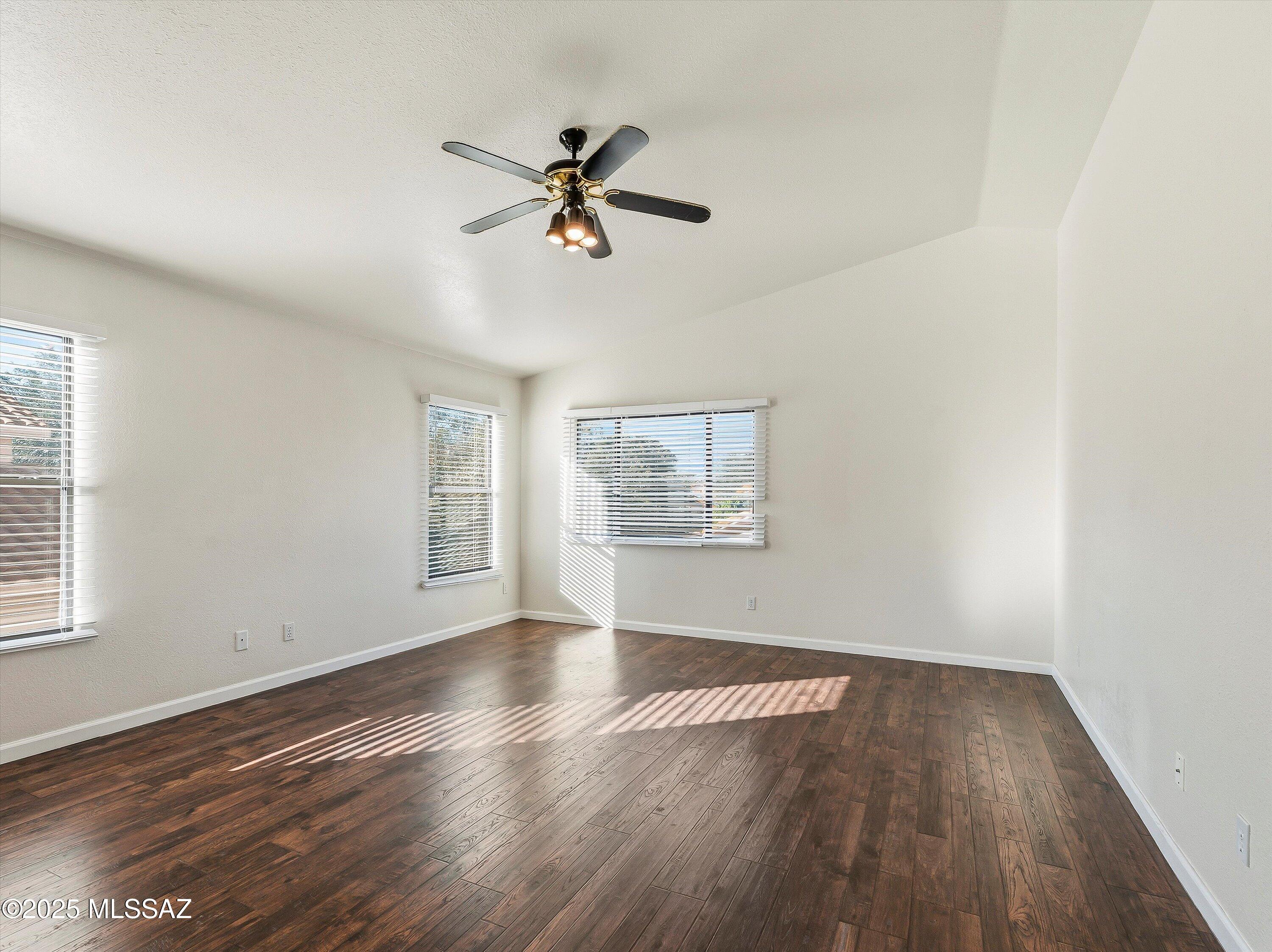 10317 N Mineral Spring Lane