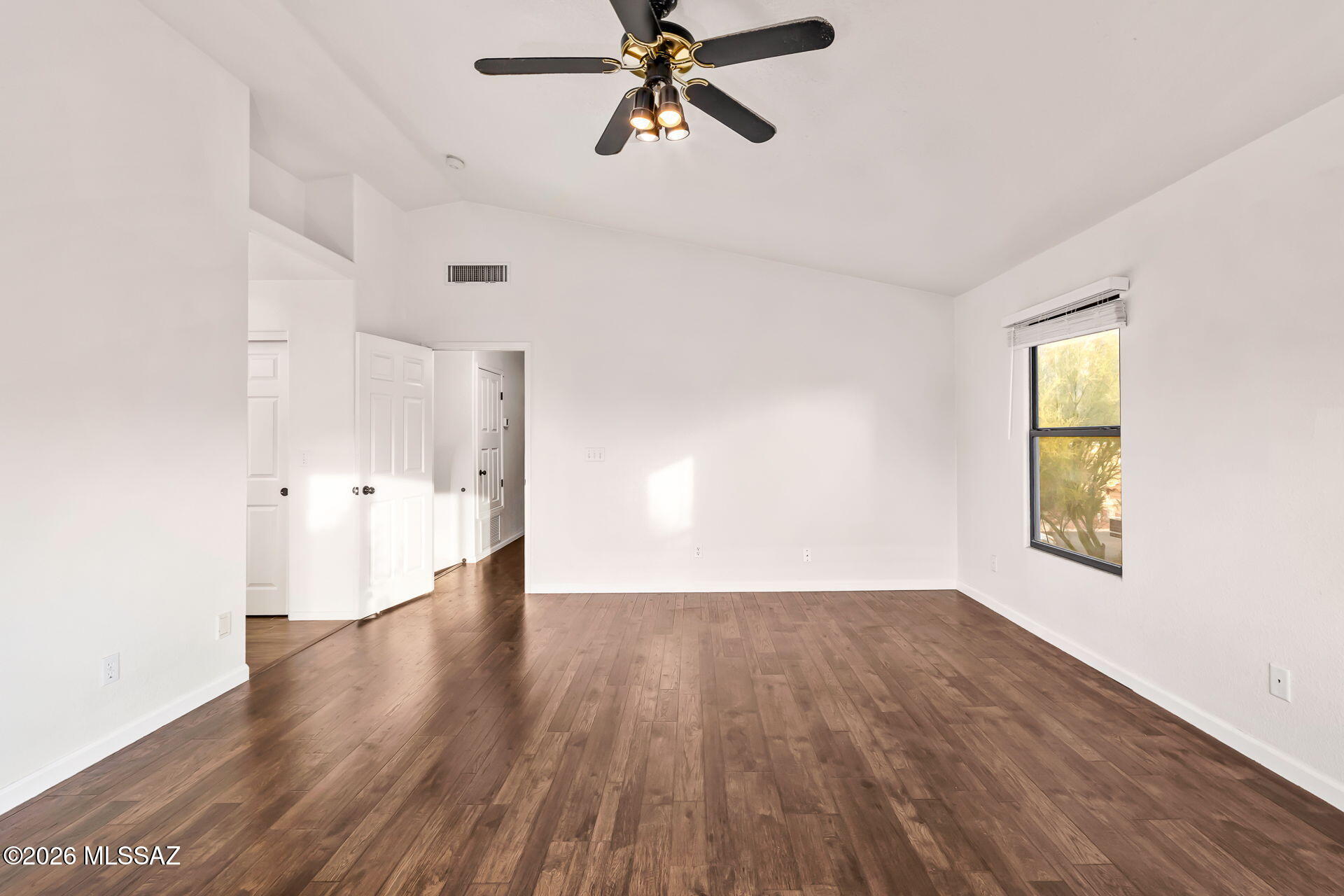 10317 N Mineral Spring Lane