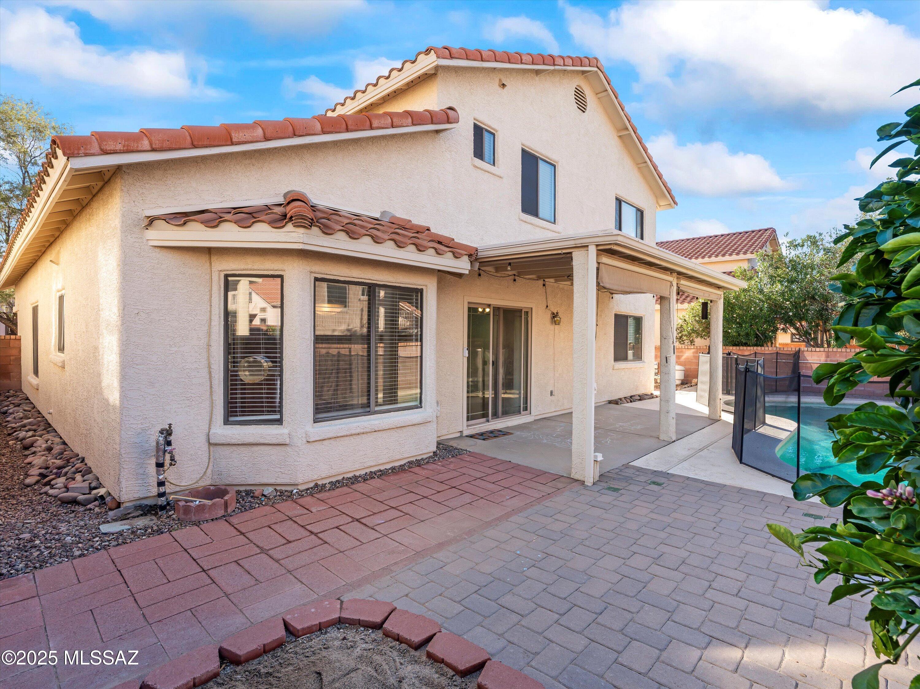 10317 N Mineral Spring Lane