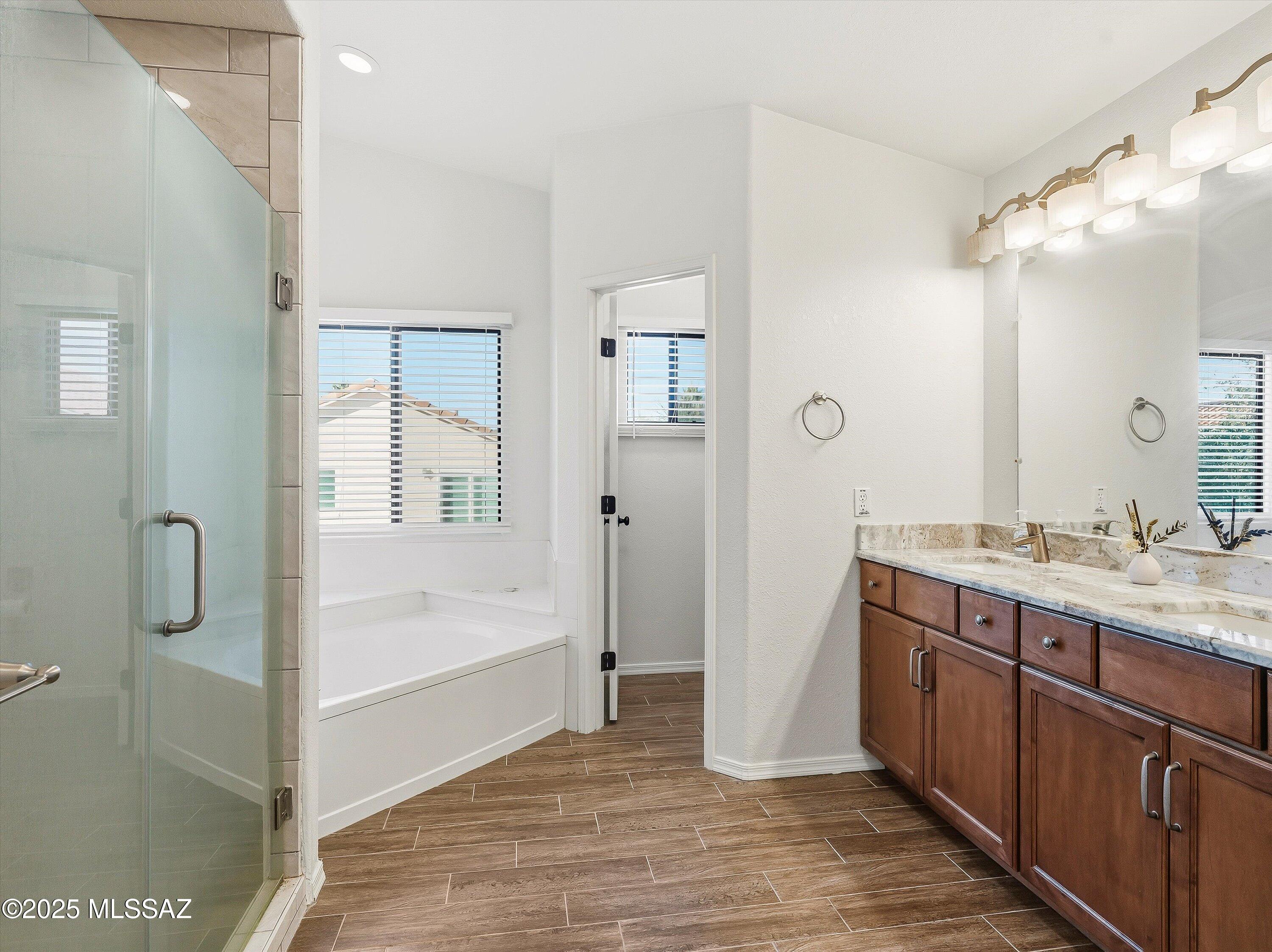 10317 N Mineral Spring Lane