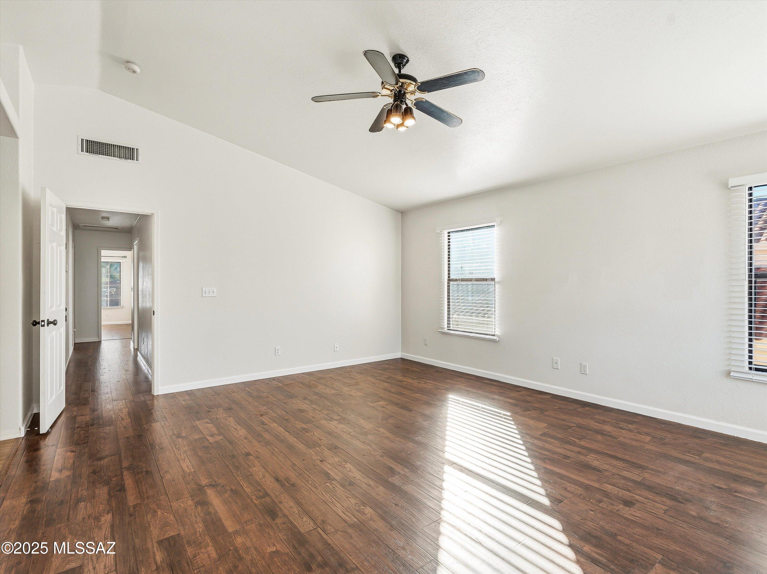 10317 N Mineral Spring Lane