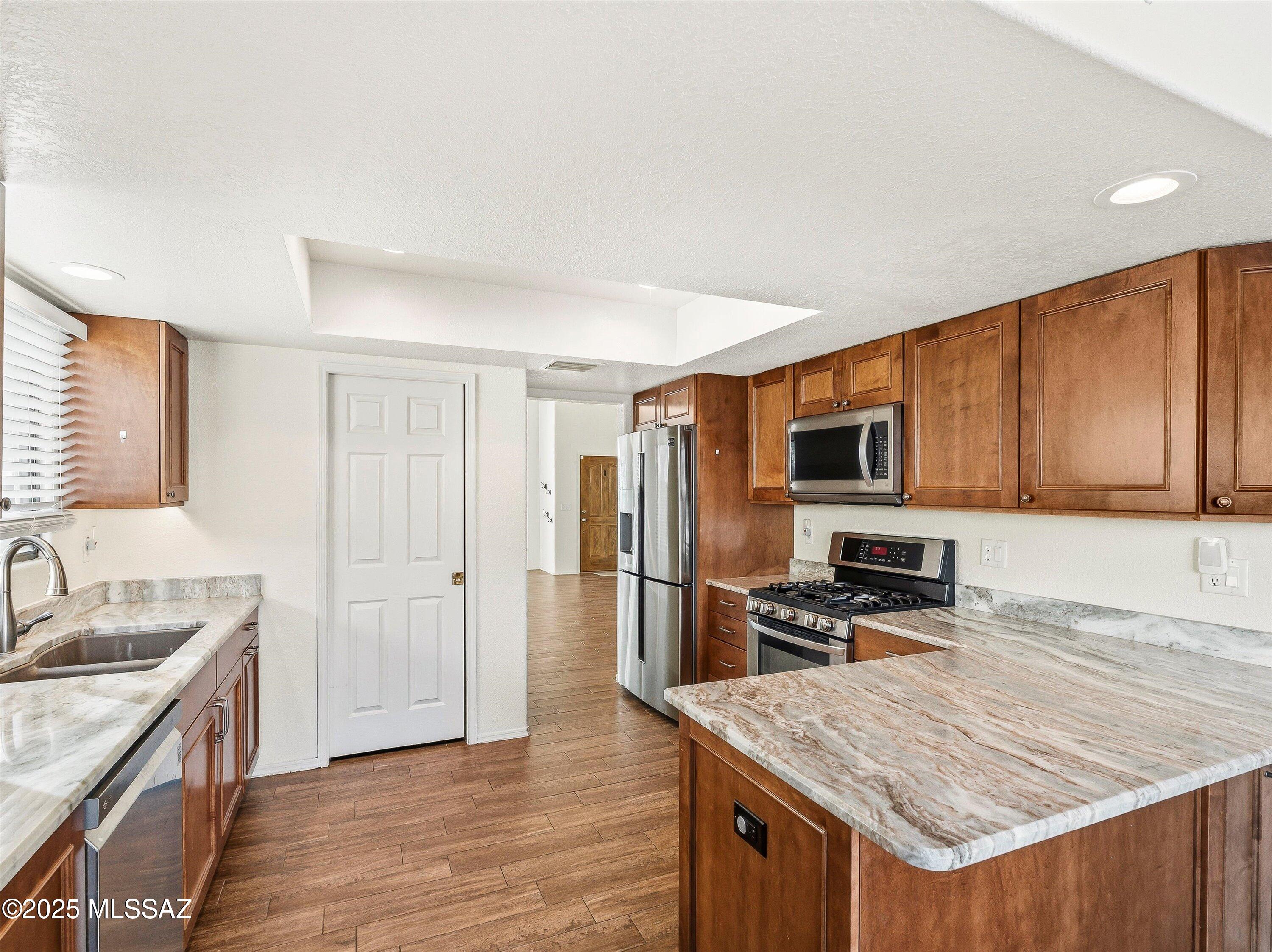 10317 N Mineral Spring Lane