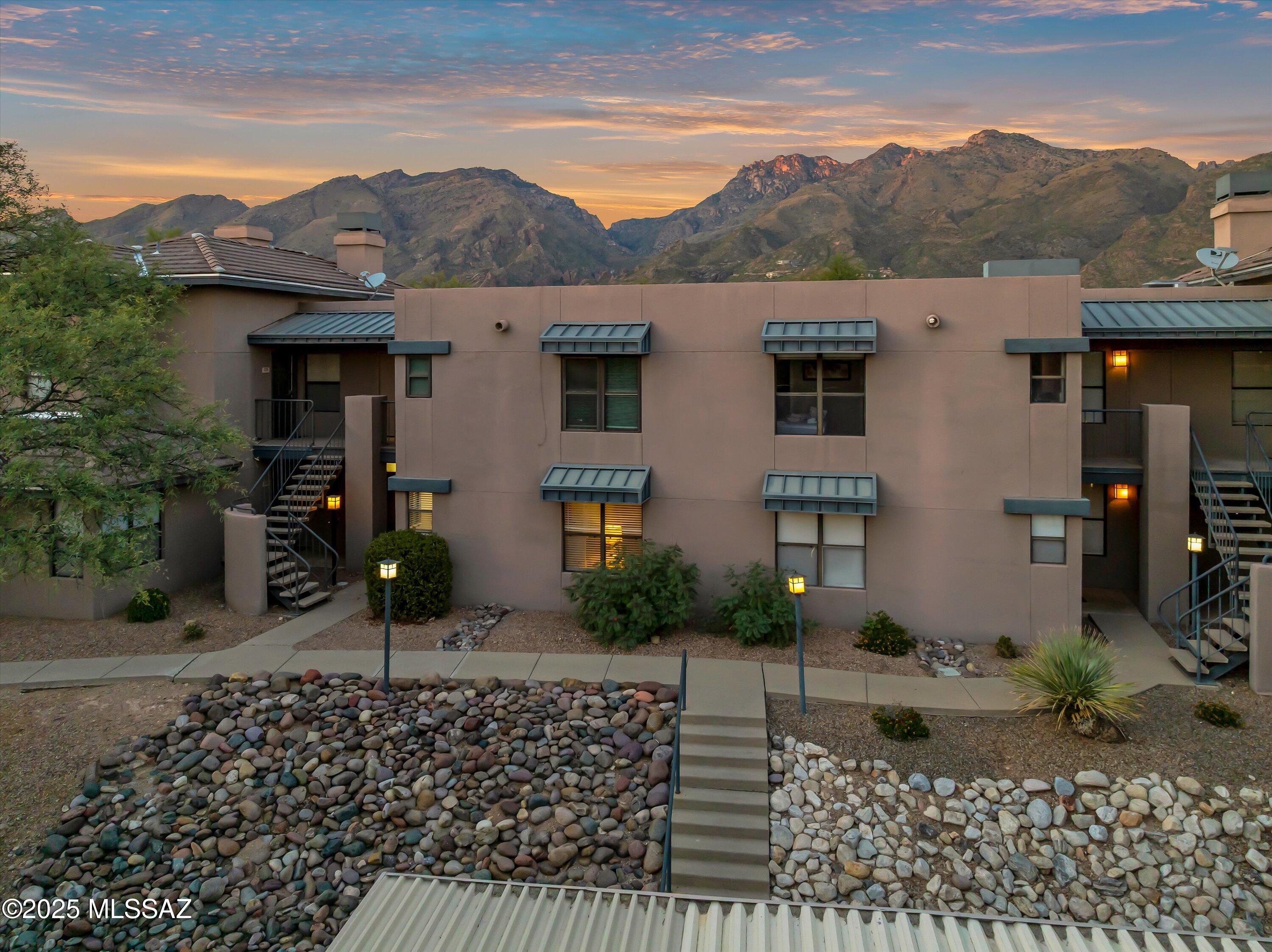 5800 N Kolb Road 1104