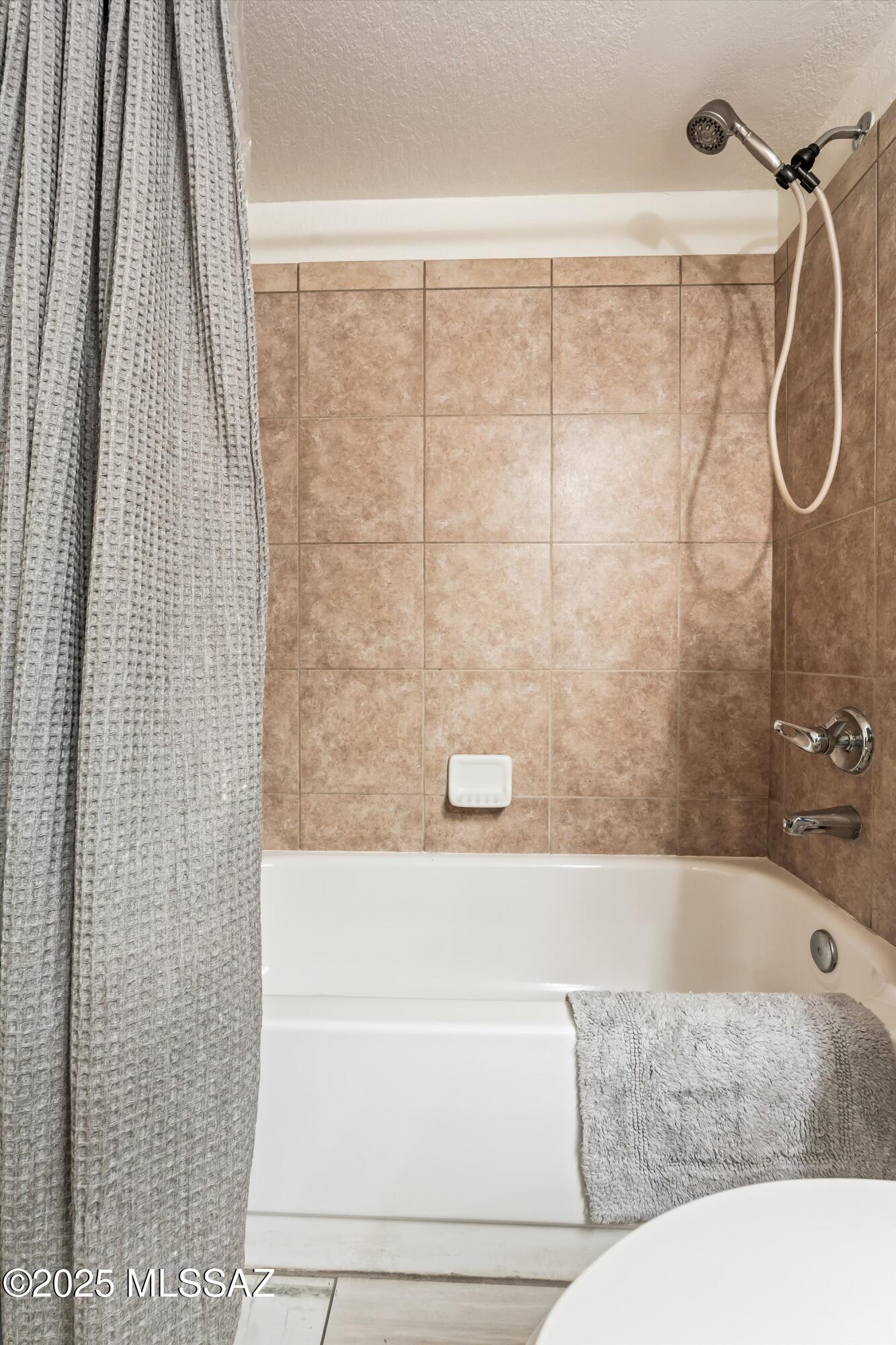 5800 N Kolb Road 1104