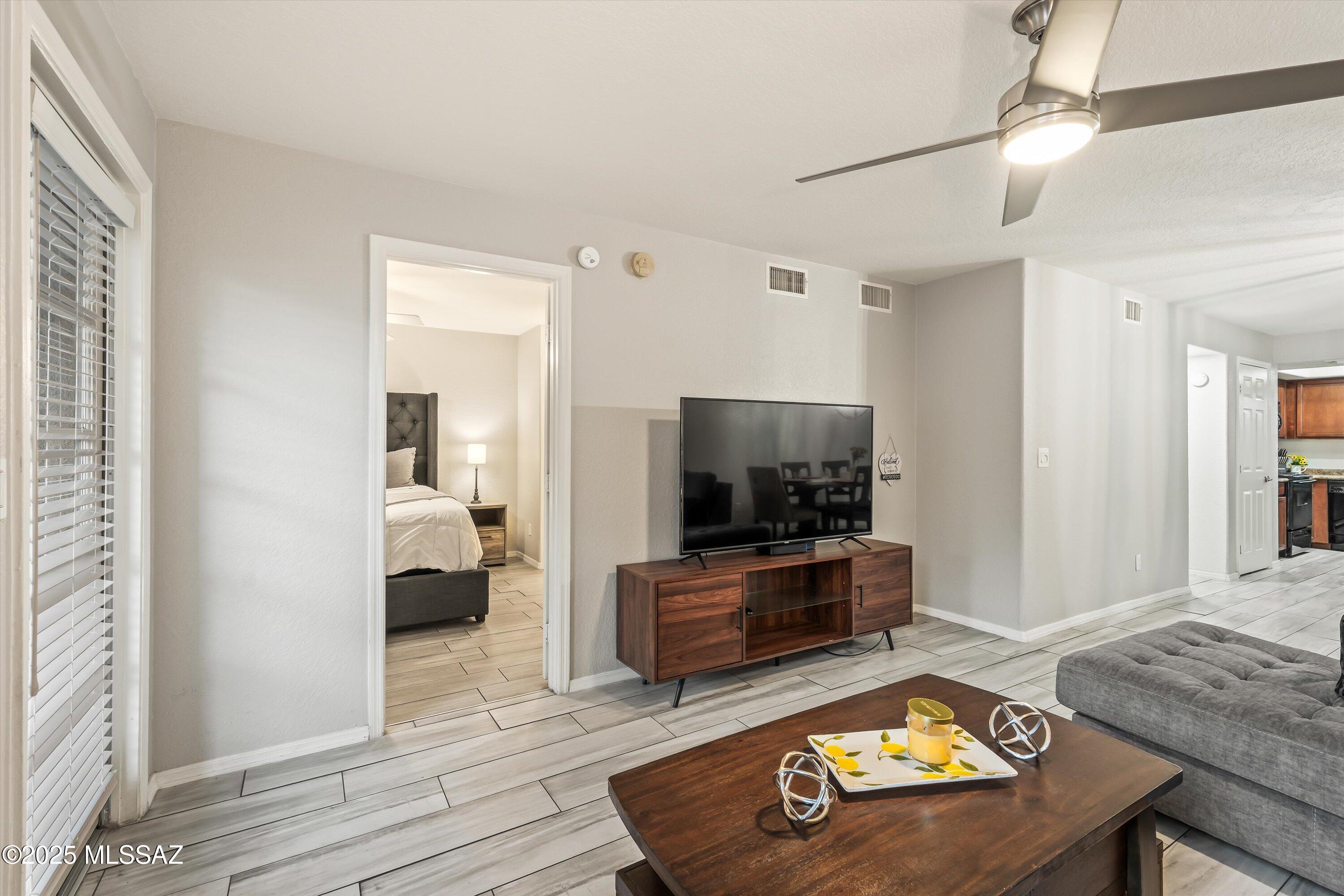 5800 N Kolb Road 1104