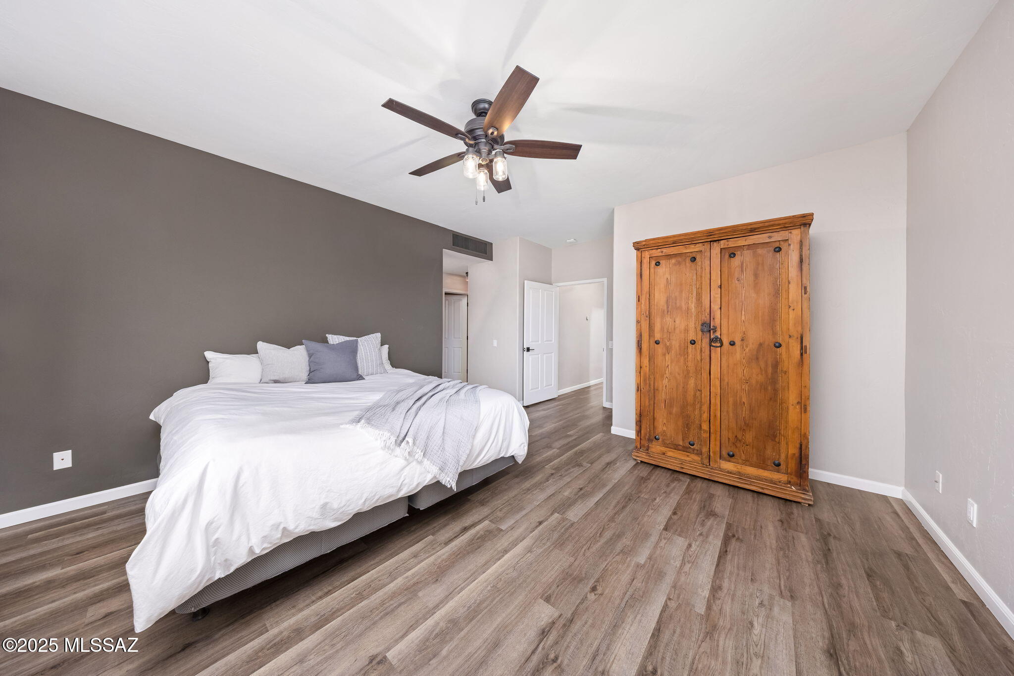 1529 E Ram Canyon Drive