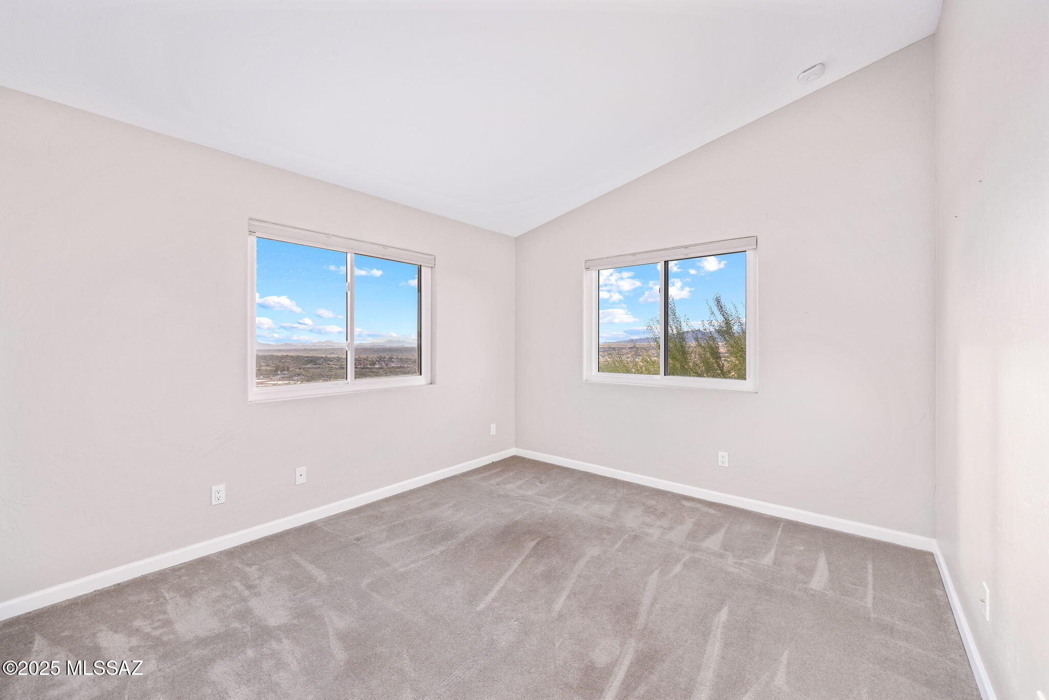 1529 E Ram Canyon Drive