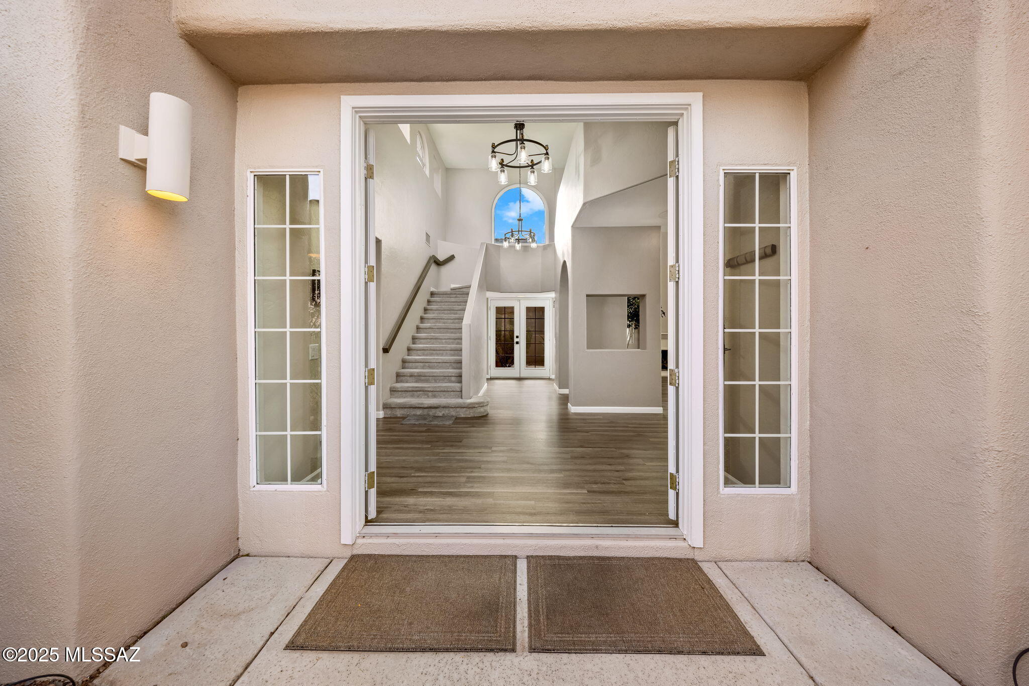 1529 E Ram Canyon Drive