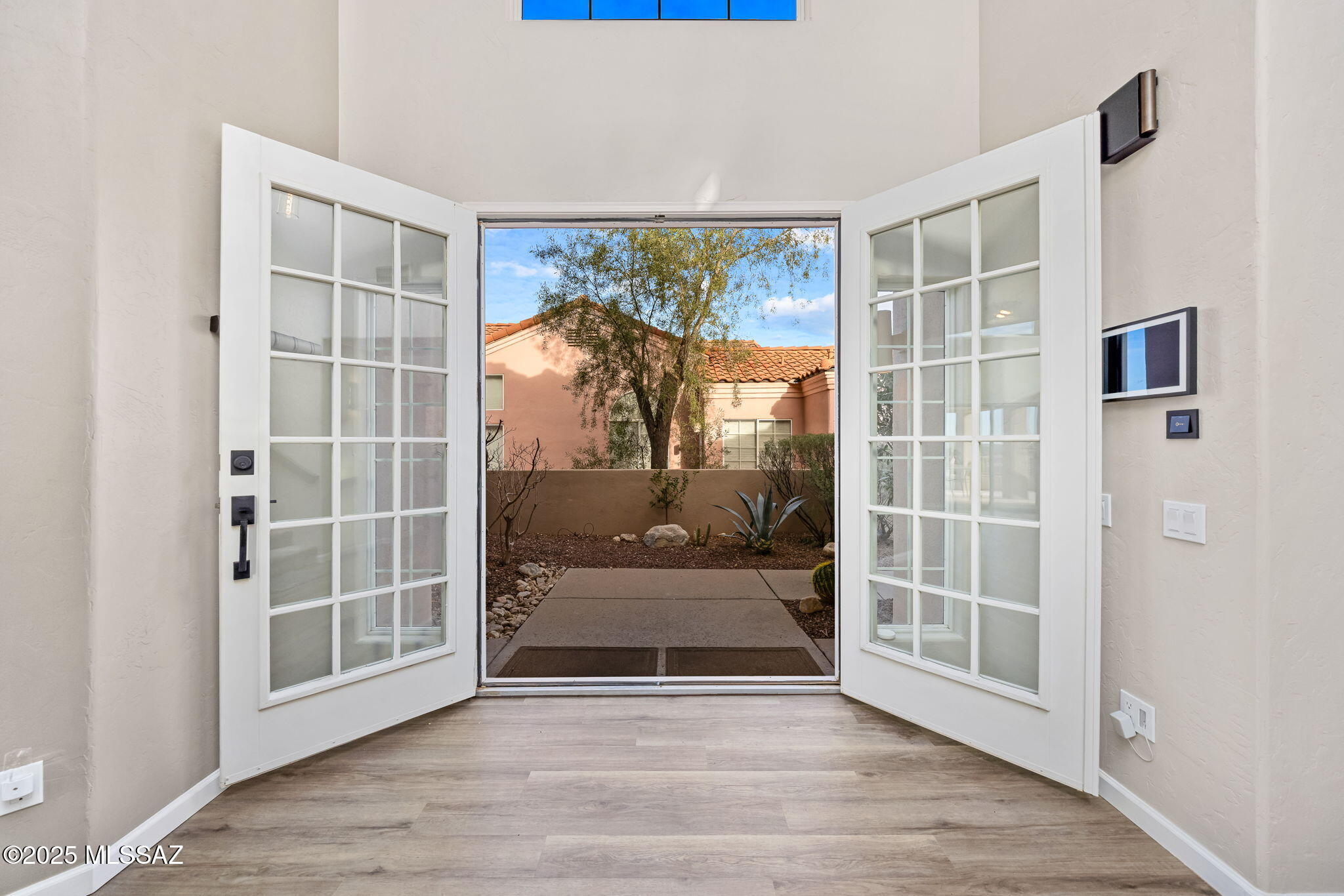 1529 E Ram Canyon Drive