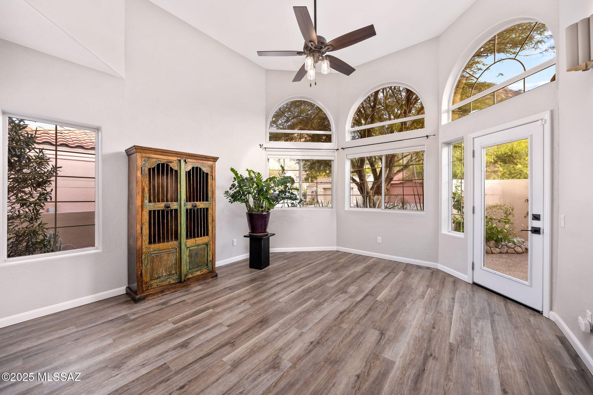 1529 E Ram Canyon Drive