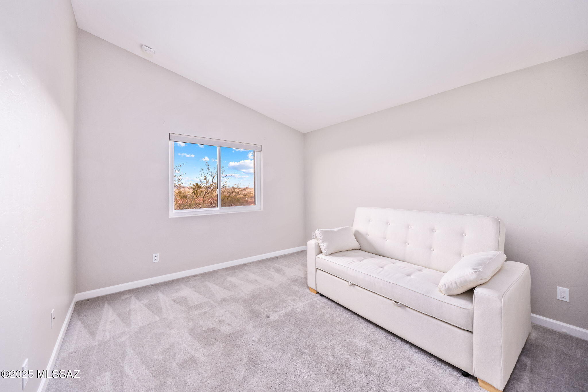 1529 E Ram Canyon Drive