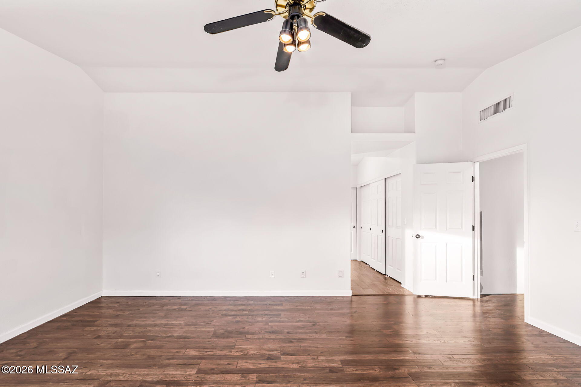 10317 N Mineral Spring Lane