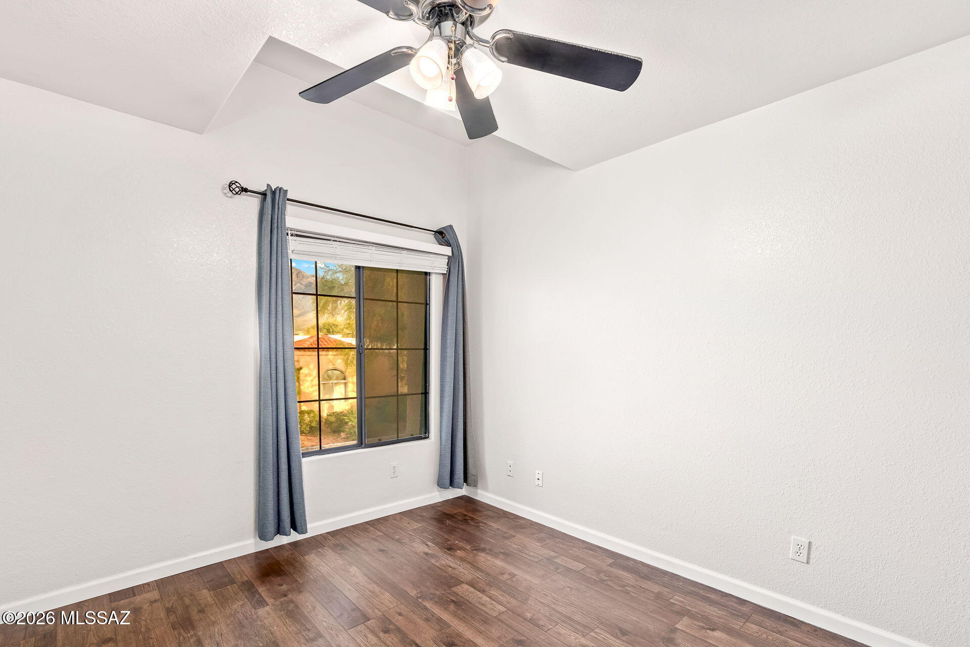 10317 N Mineral Spring Lane