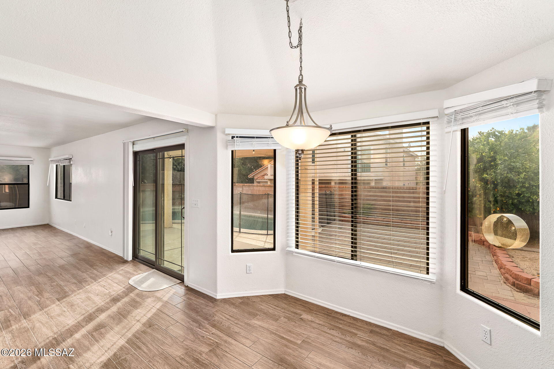 10317 N Mineral Spring Lane