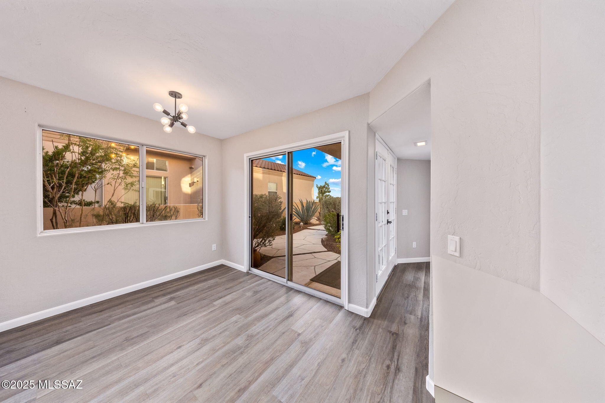 1529 E Ram Canyon Drive