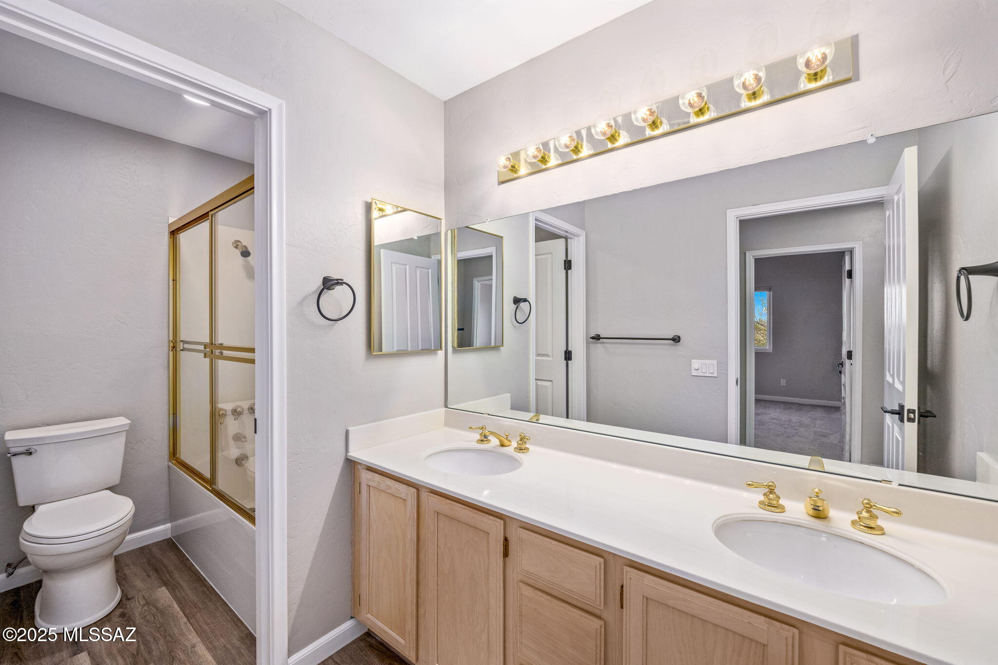 1529 E Ram Canyon Drive