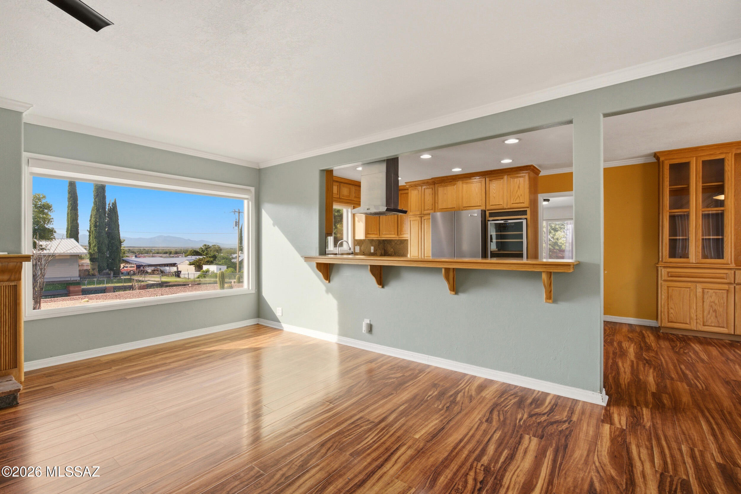 697 S Foothills Drive