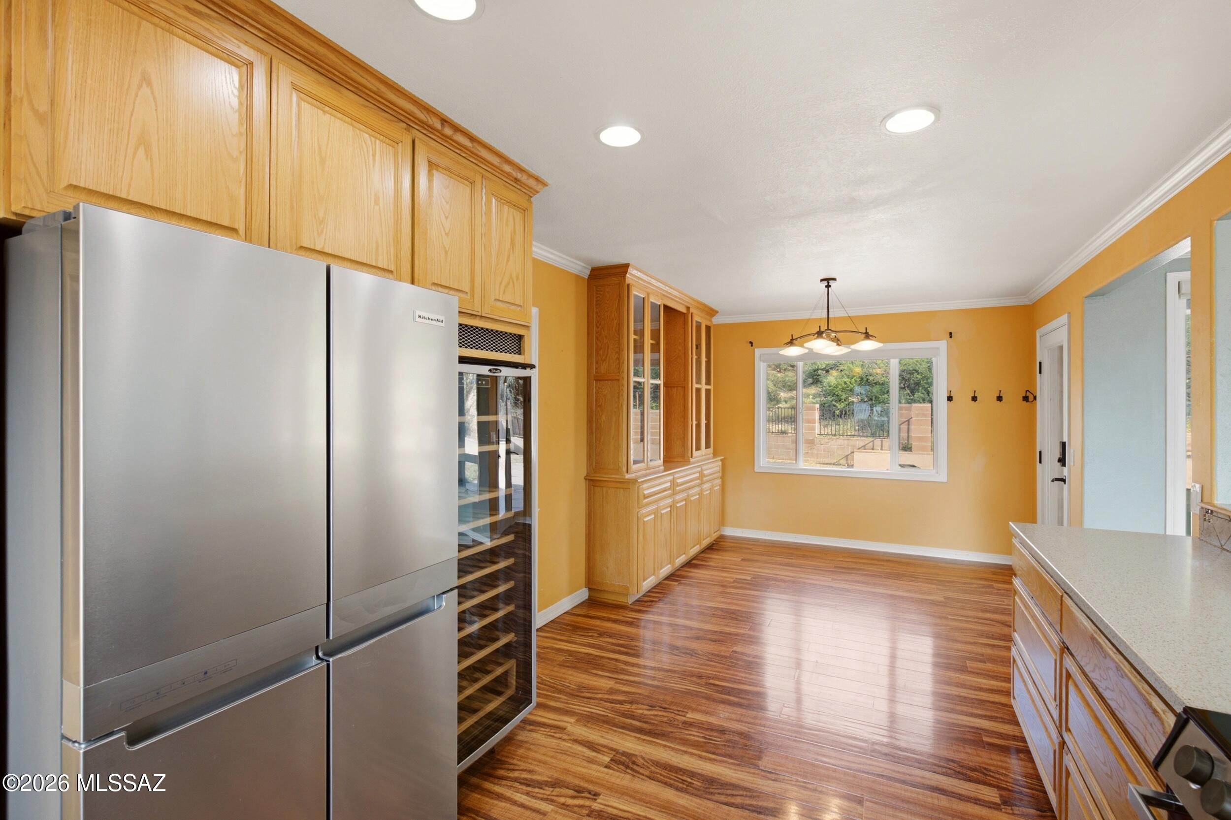 697 S Foothills Drive