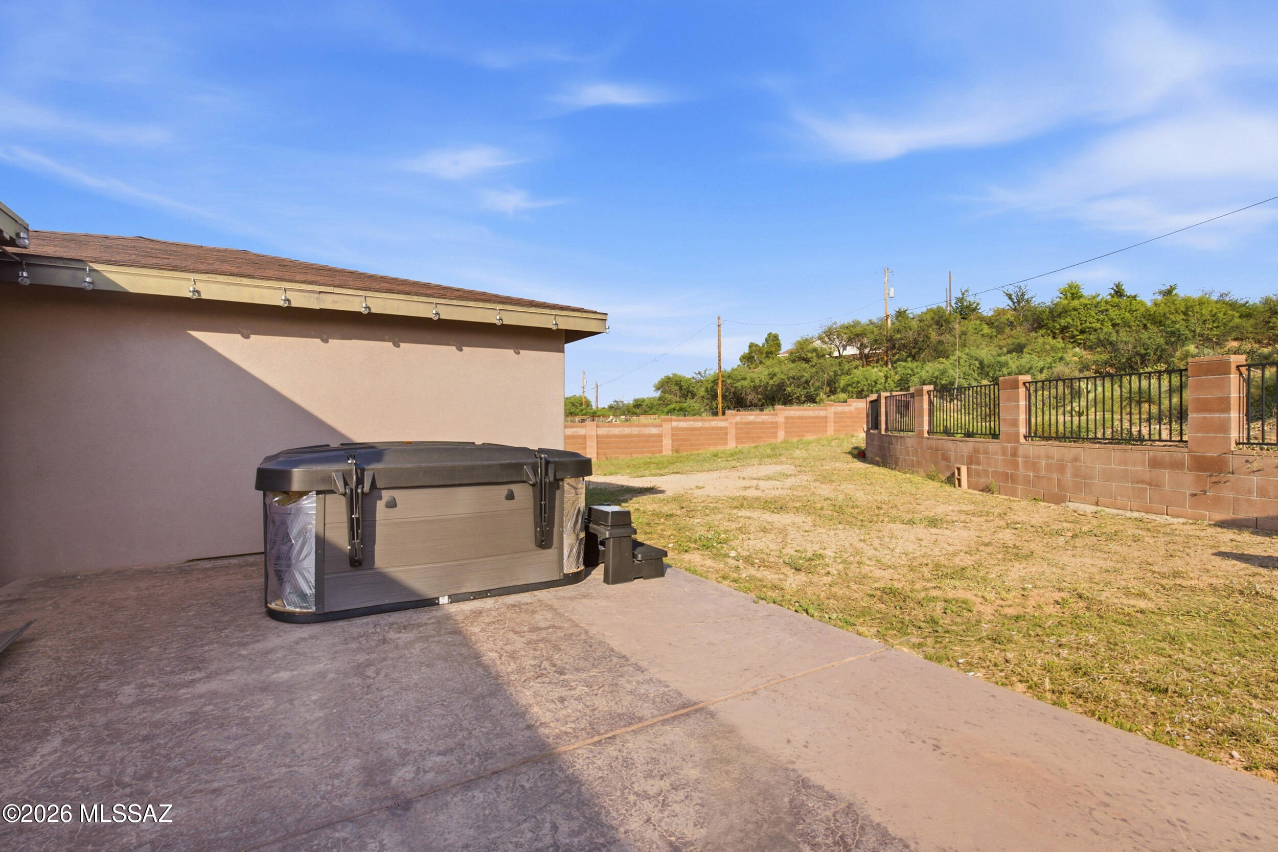 697 S Foothills Drive