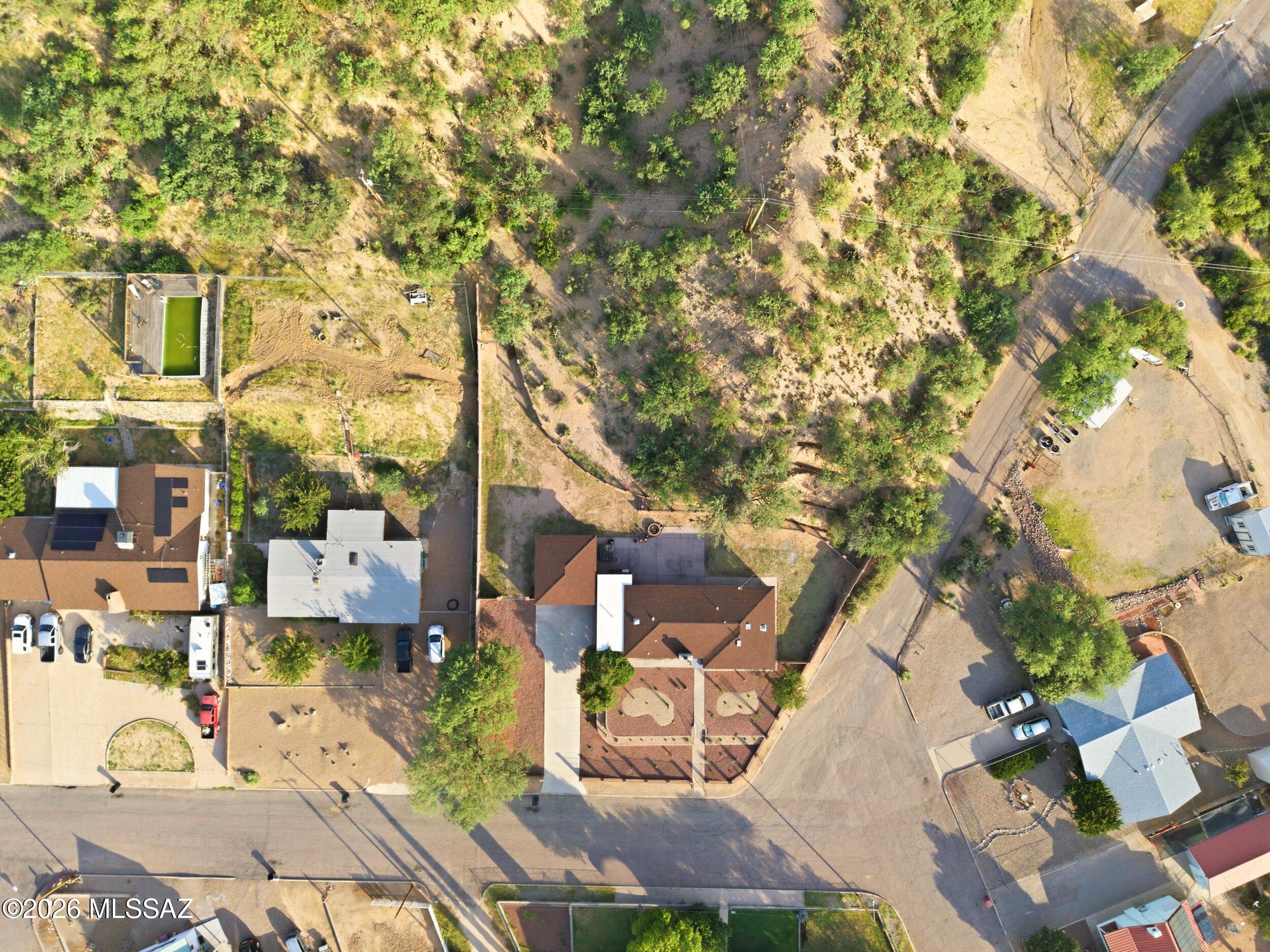 697 S Foothills Drive