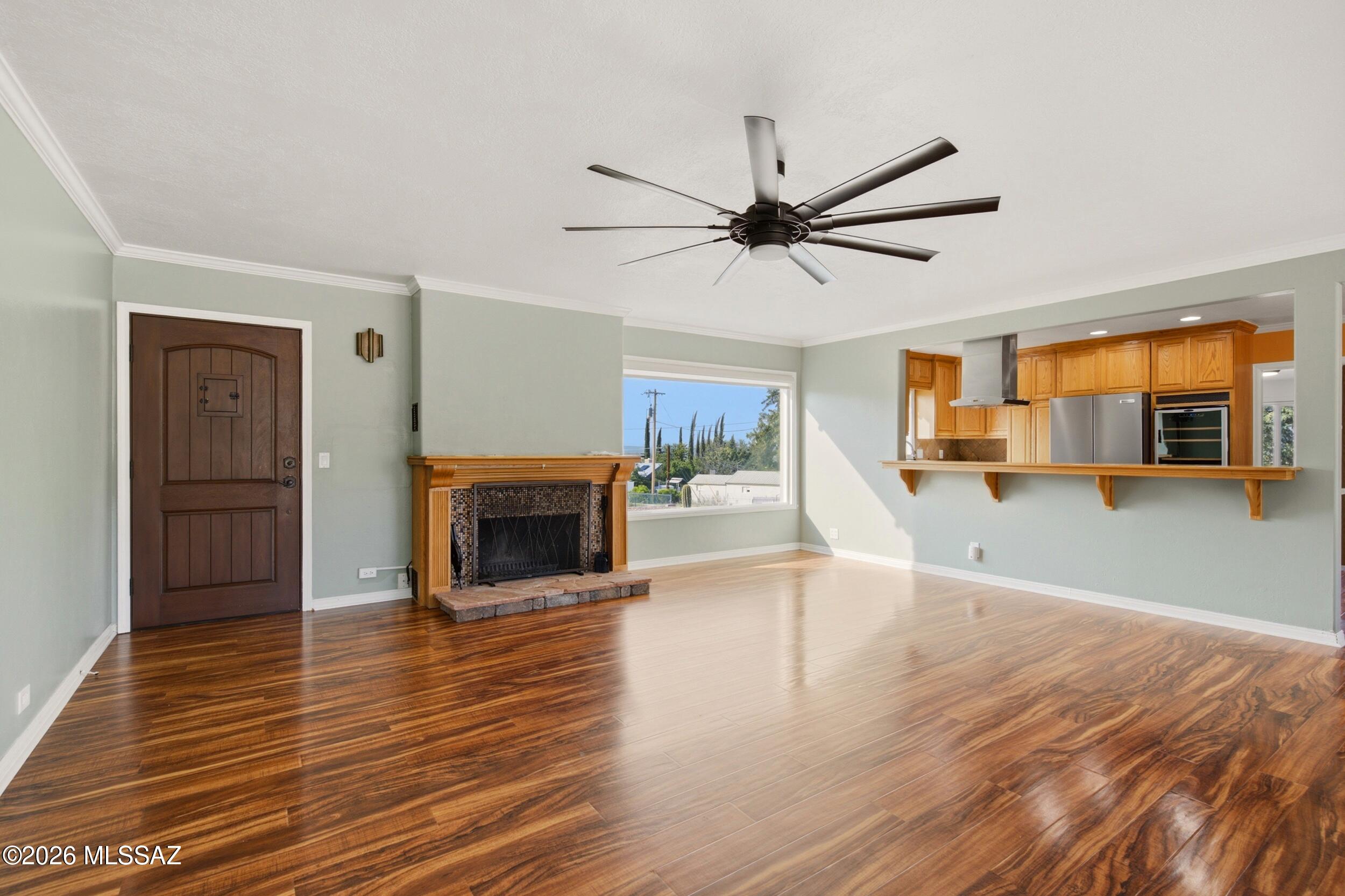 697 S Foothills Drive