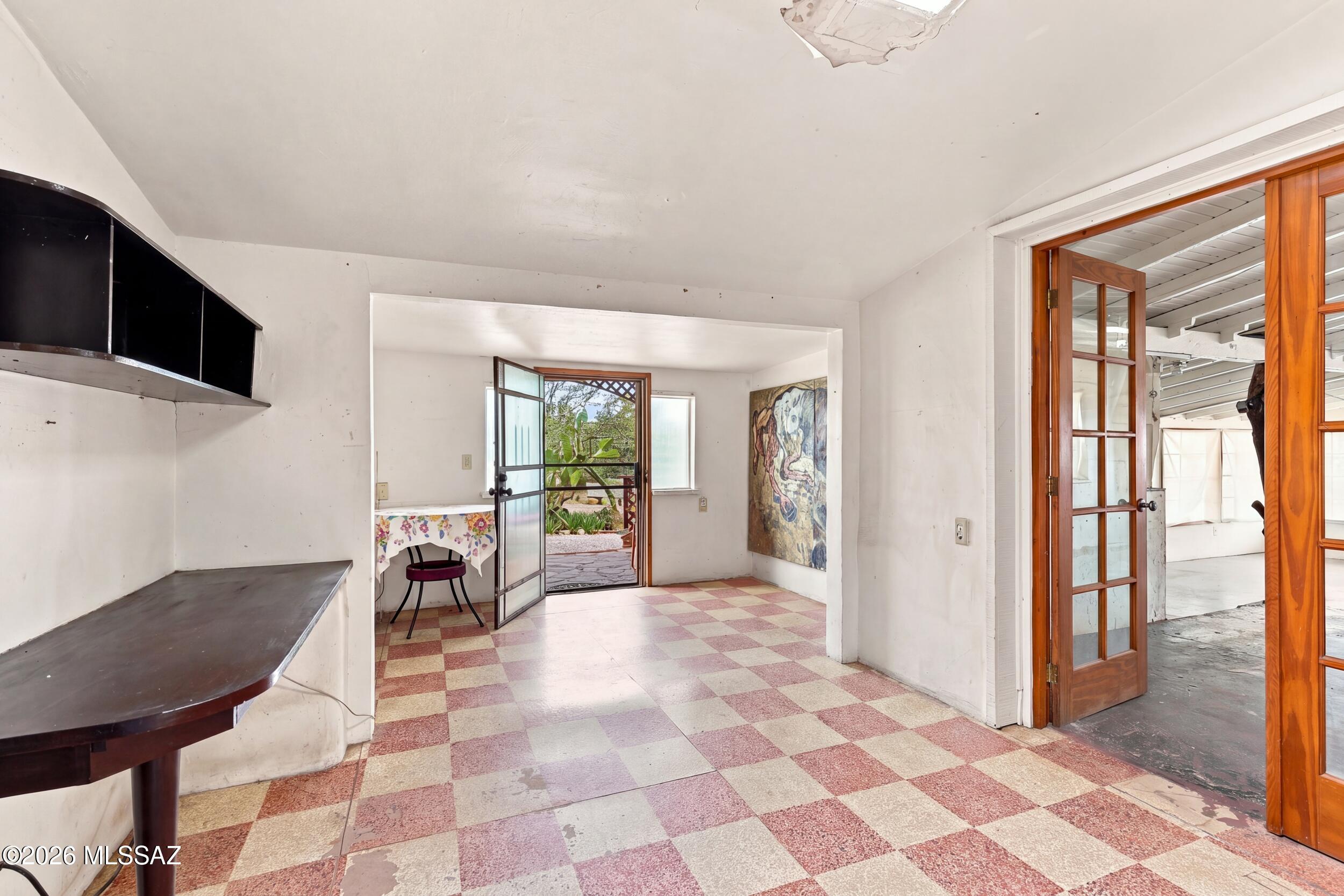 1804 S Santa Cruz Lane