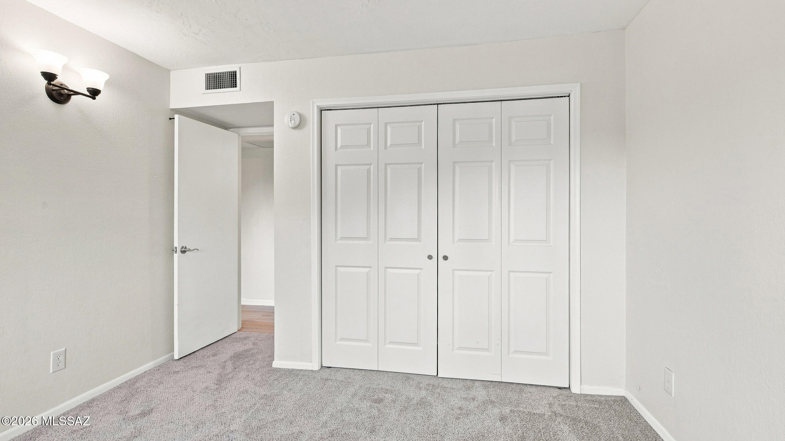 916 W San Martin Drive