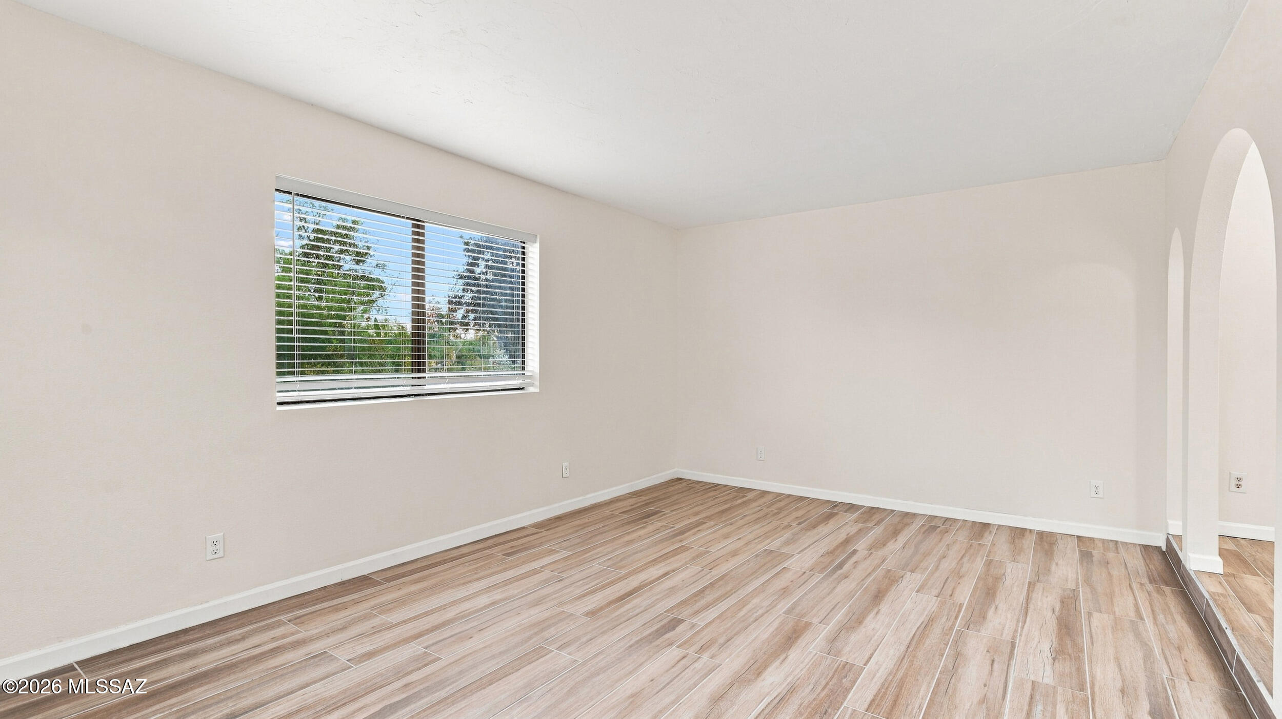 916 W San Martin Drive