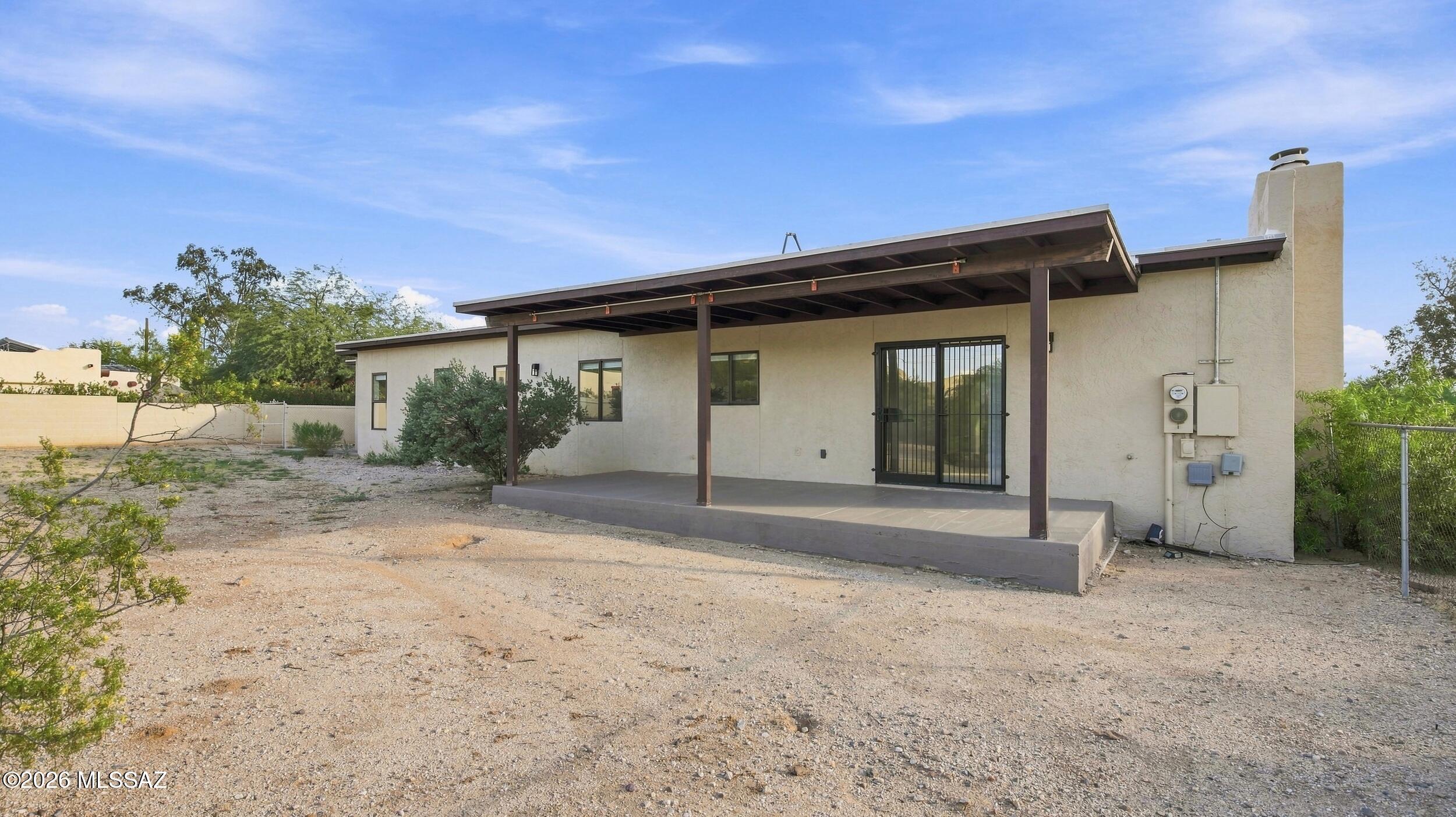 916 W San Martin Drive