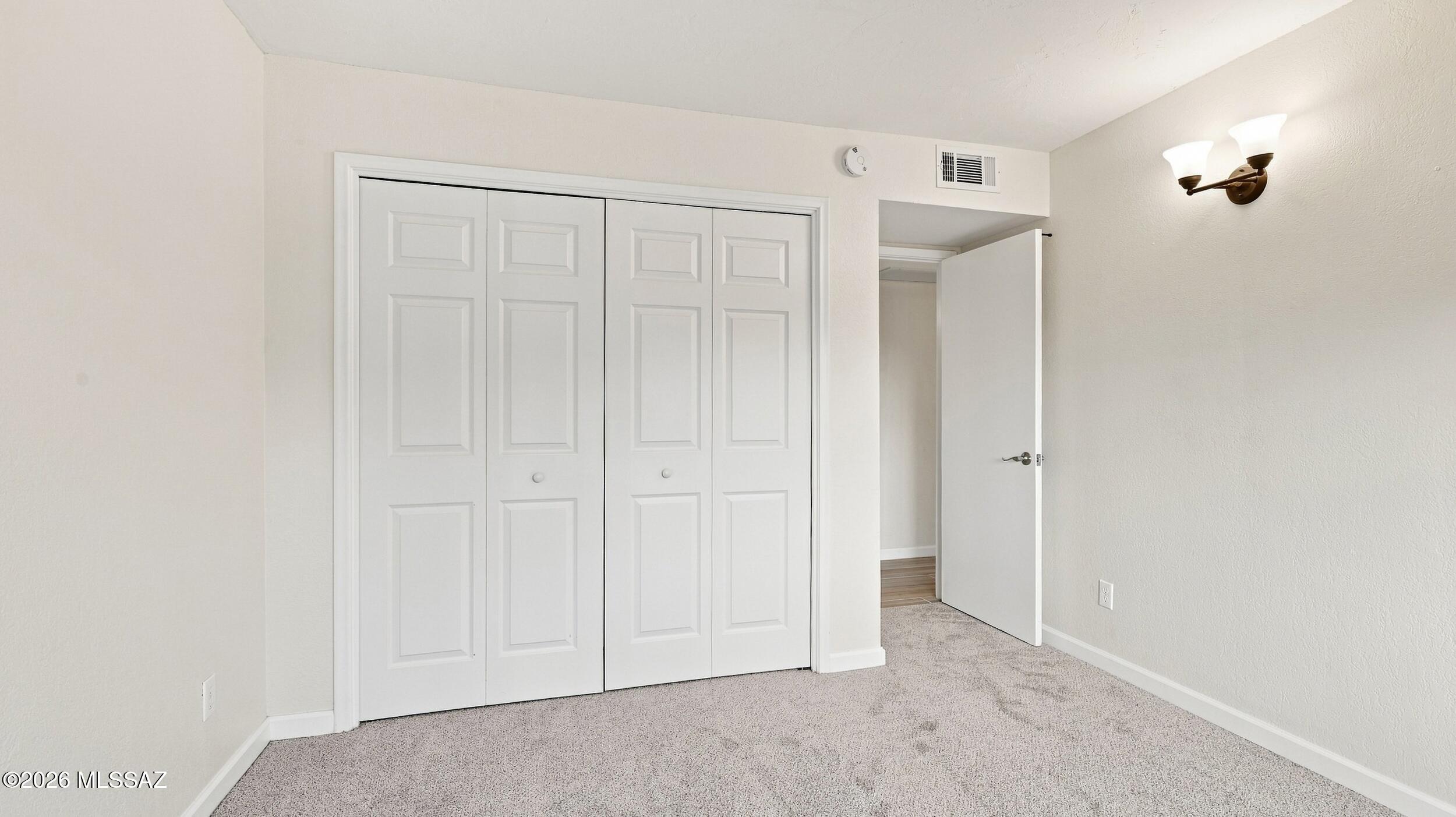 916 W San Martin Drive