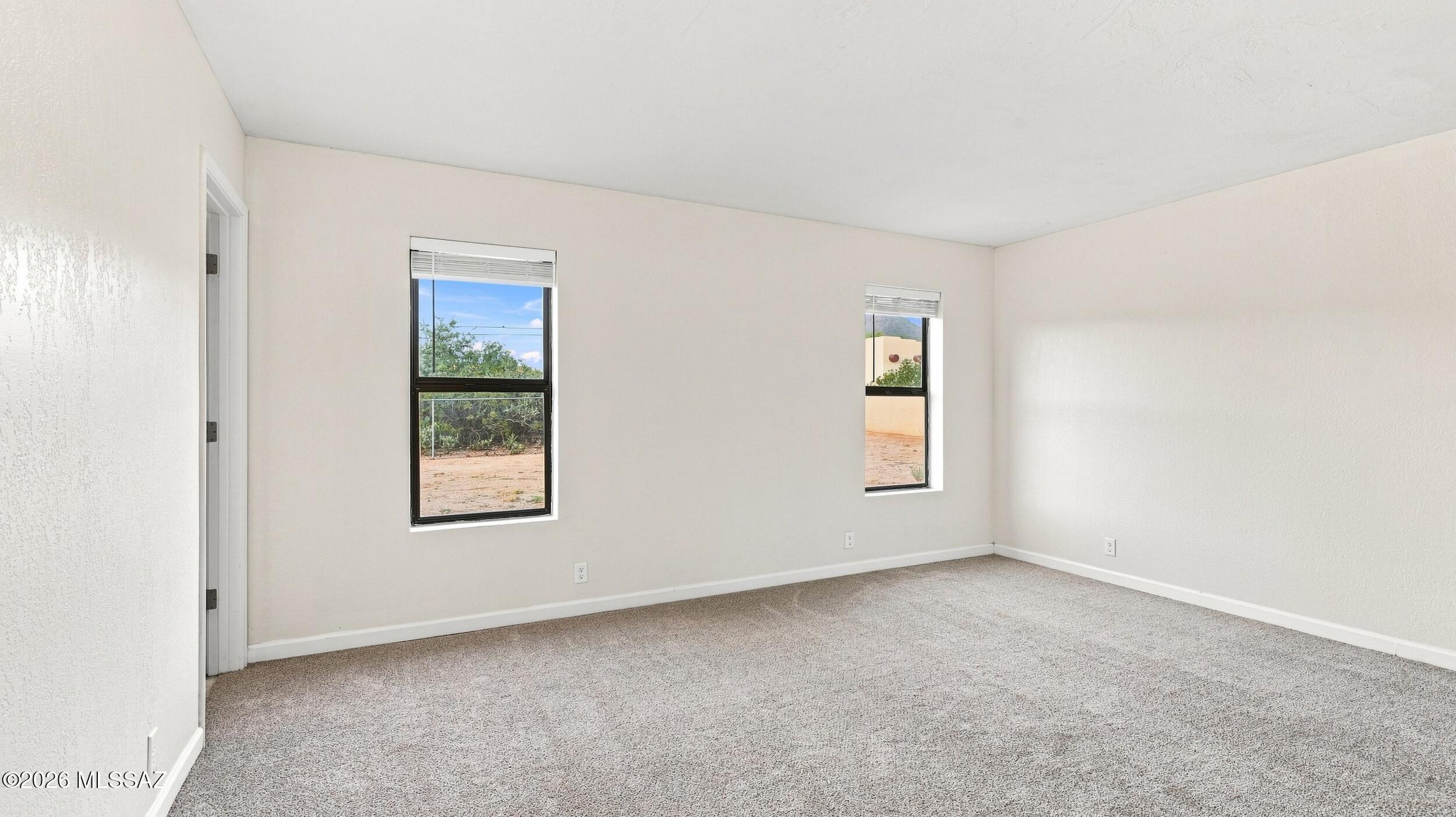 916 W San Martin Drive