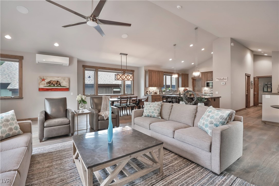 661 Rosewood Circle