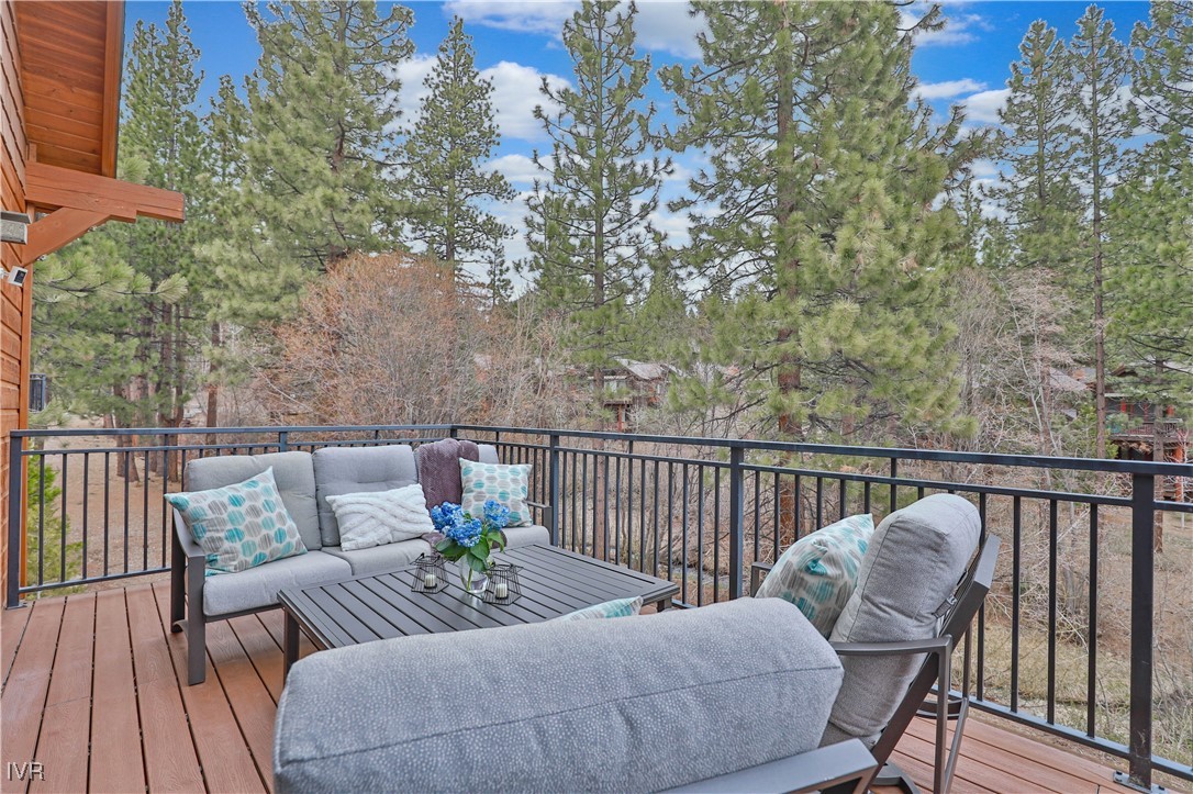 661 Rosewood Circle