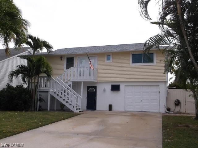 220 Curlew ST
